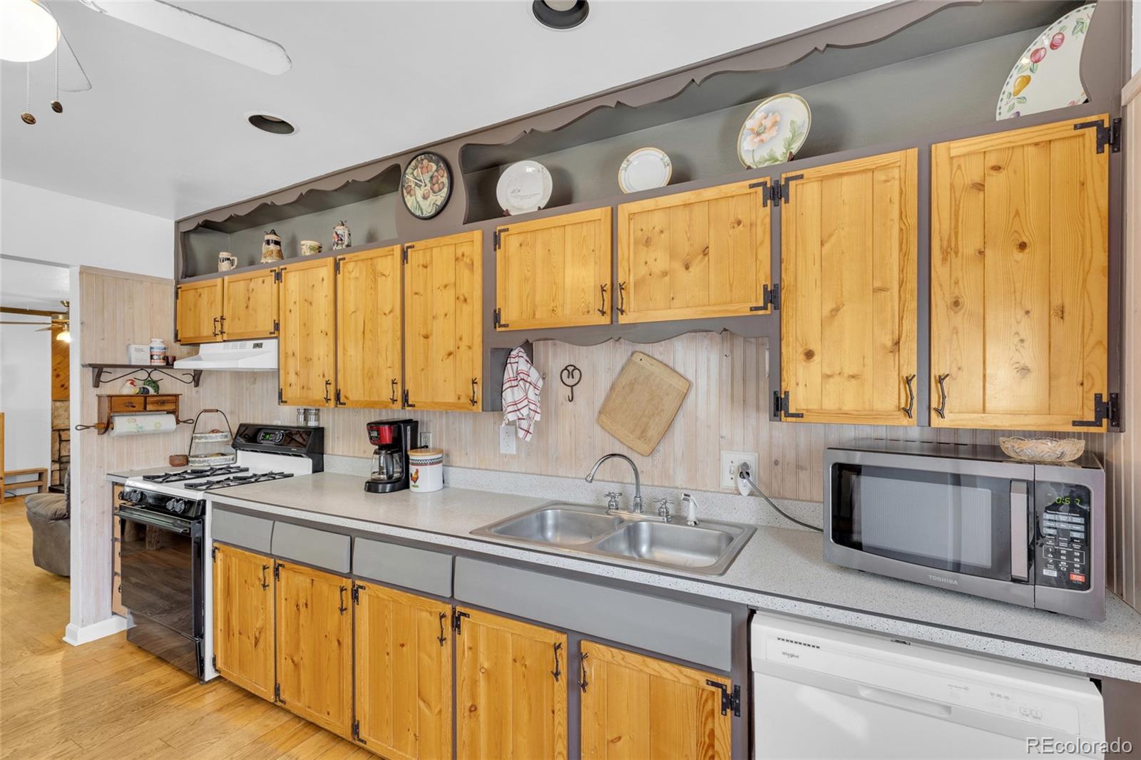 MLS Image #4 for 6326  fenton street,arvada, Colorado