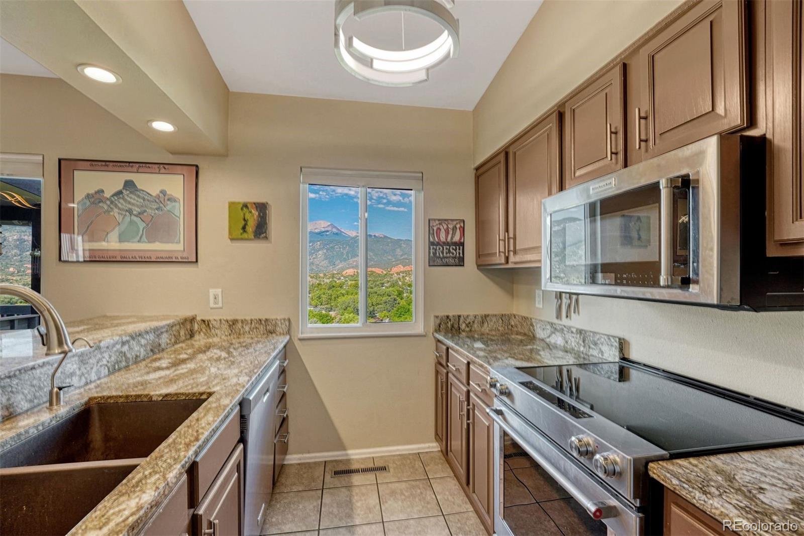 MLS Image #14 for 958  fontmore road,colorado springs, Colorado