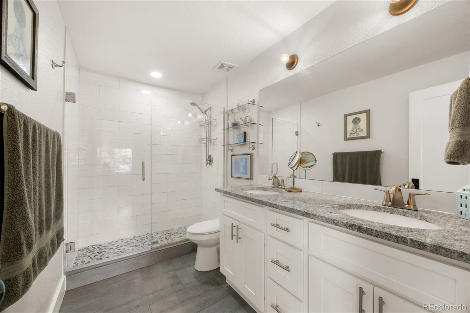 MLS Image #22 for 3310 s elm street,denver, Colorado