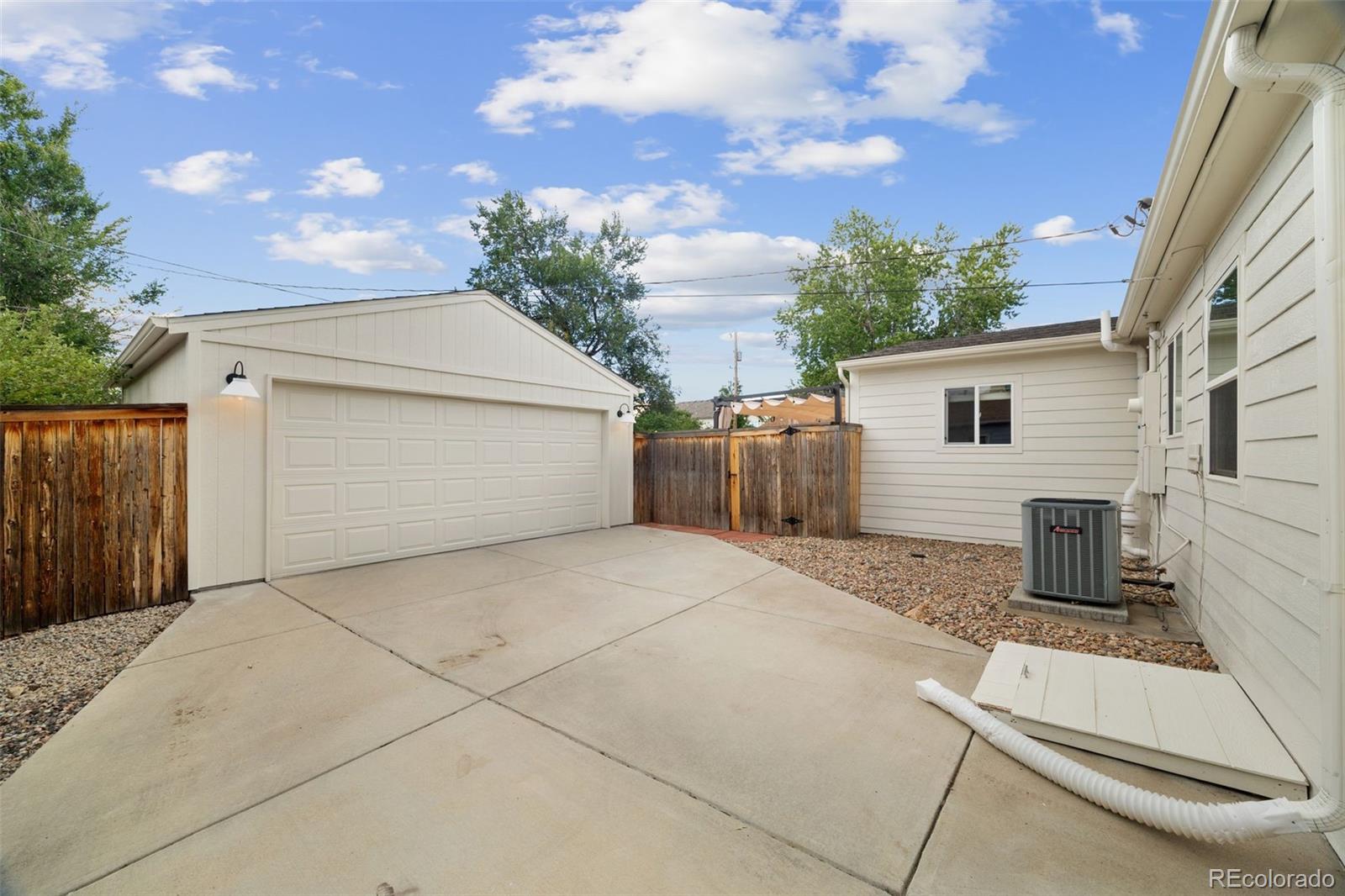 MLS Image #38 for 3310 s elm street,denver, Colorado