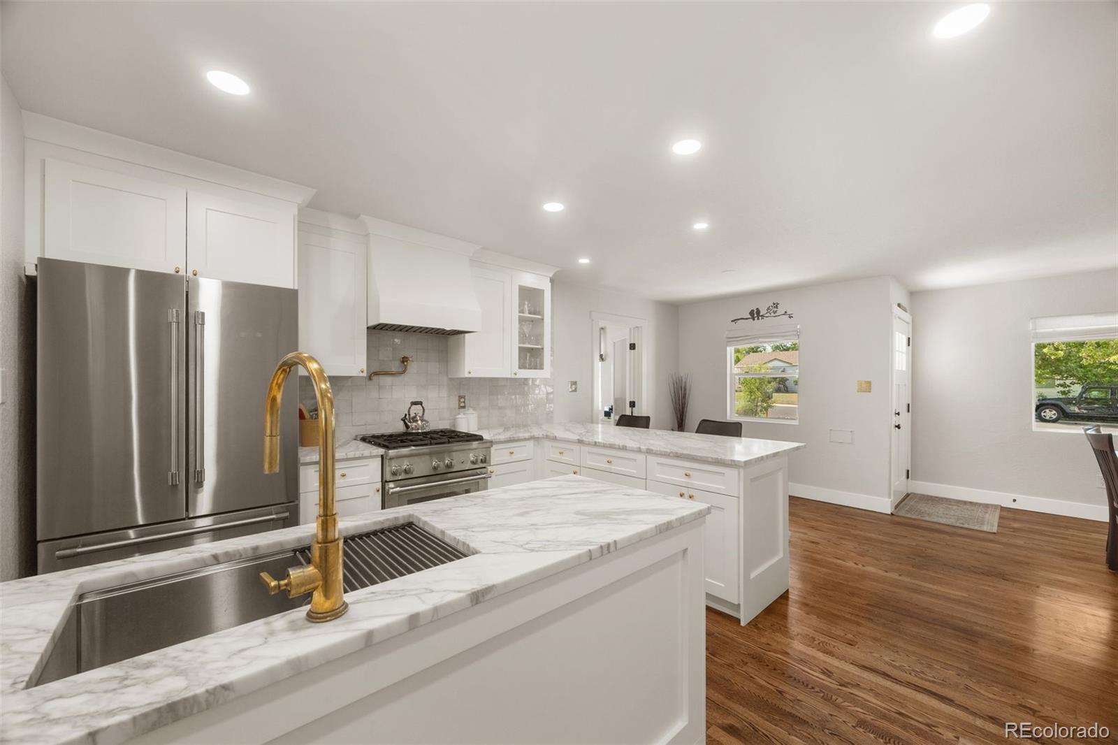 MLS Image #5 for 3310 s elm street,denver, Colorado