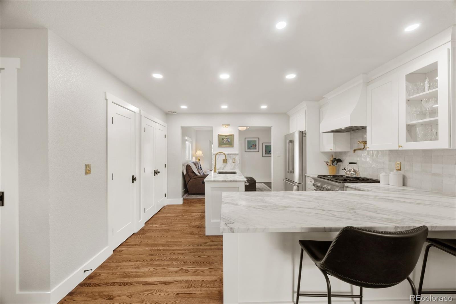 MLS Image #8 for 3310 s elm street,denver, Colorado