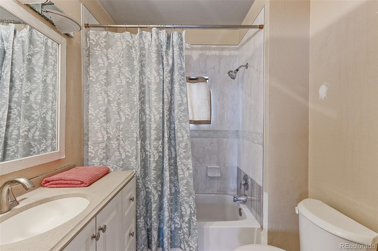 MLS Image #11 for 4984  lincoln street,denver, Colorado