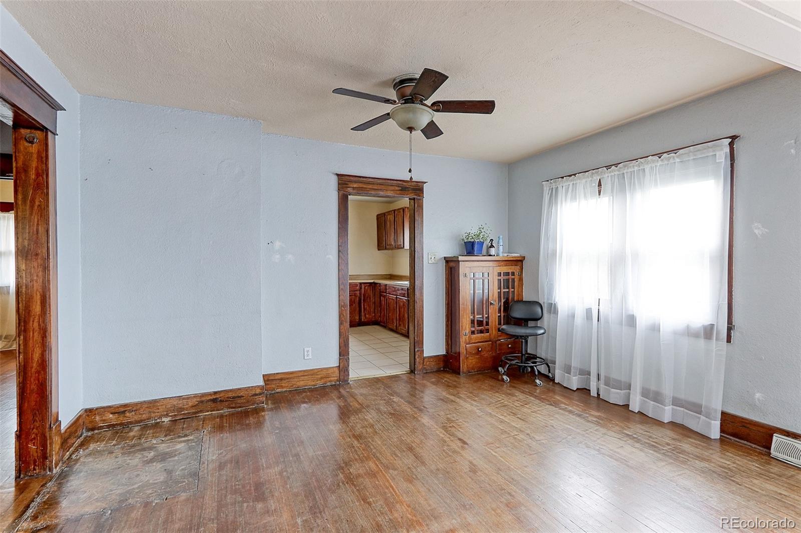 MLS Image #4 for 4984  lincoln street,denver, Colorado