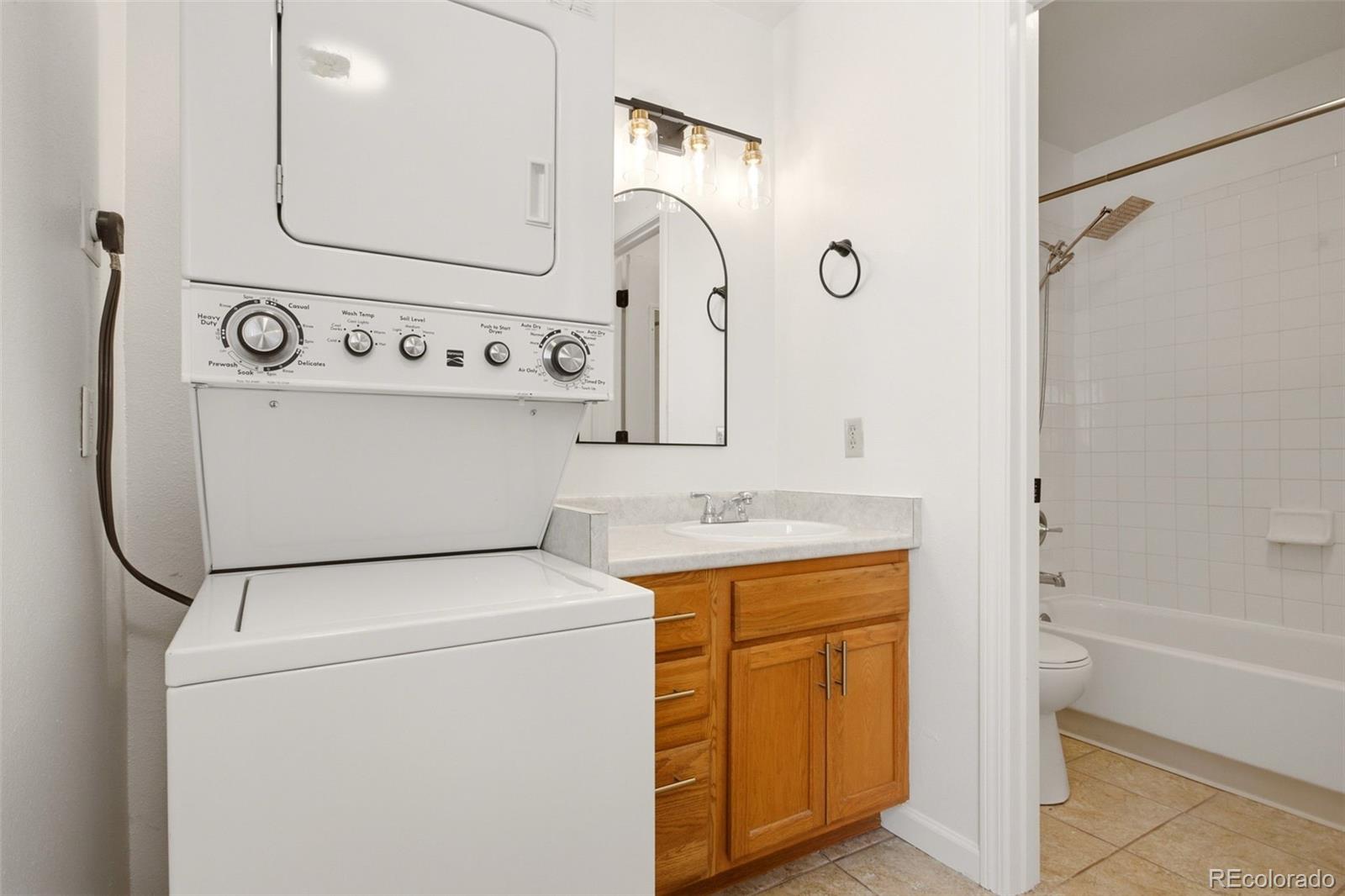 MLS Image #15 for 7395 e eastman avenue,denver, Colorado