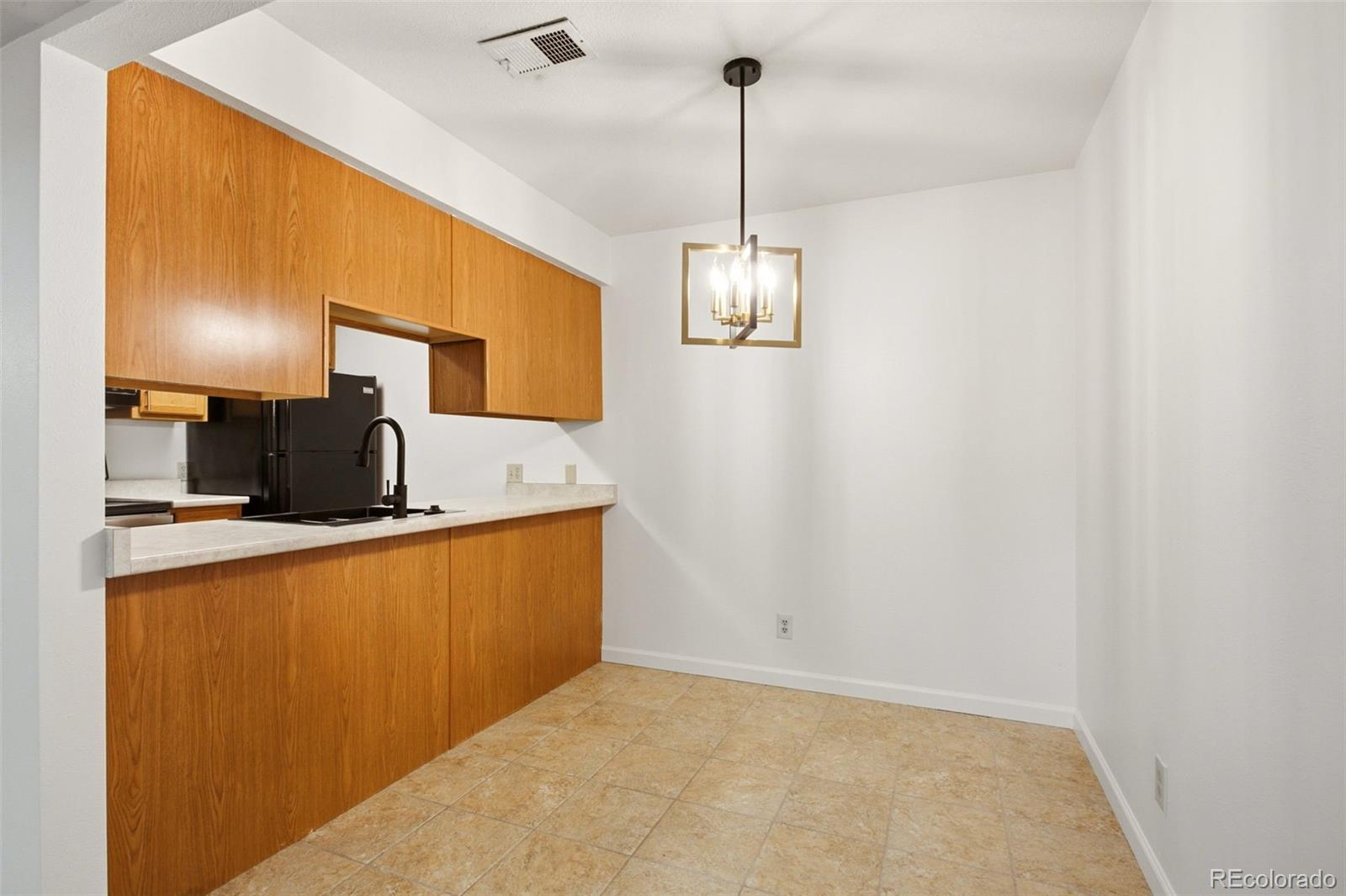 MLS Image #4 for 7395 e eastman avenue,denver, Colorado