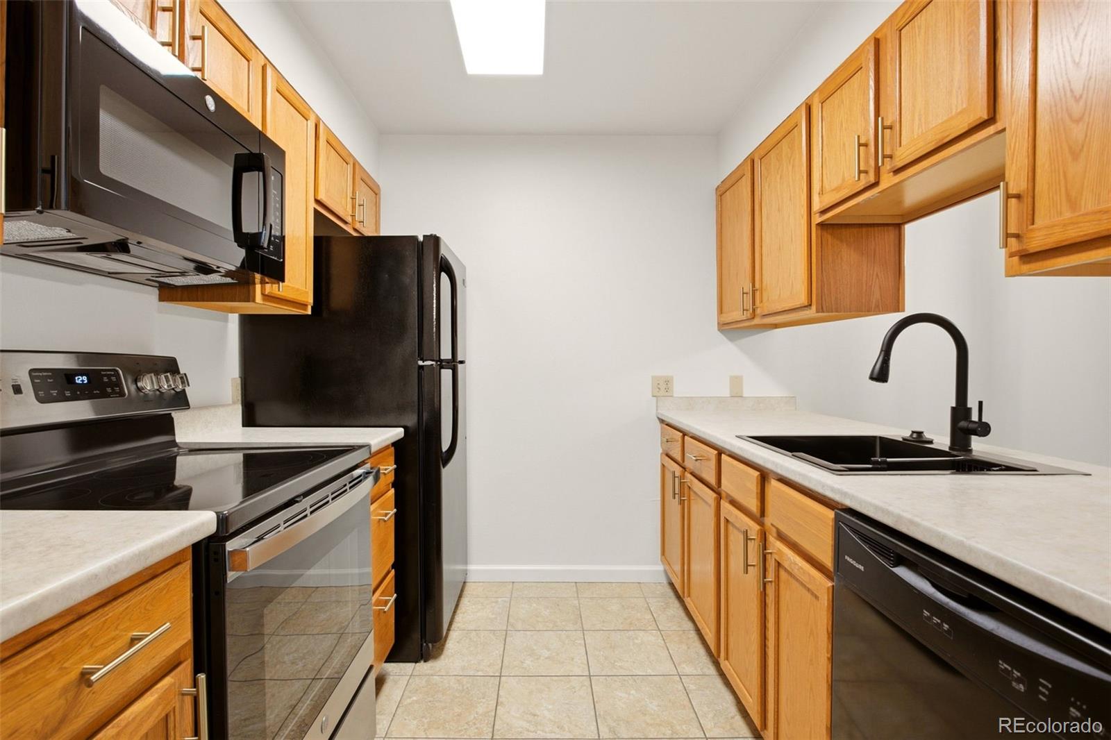 MLS Image #6 for 7395 e eastman avenue,denver, Colorado