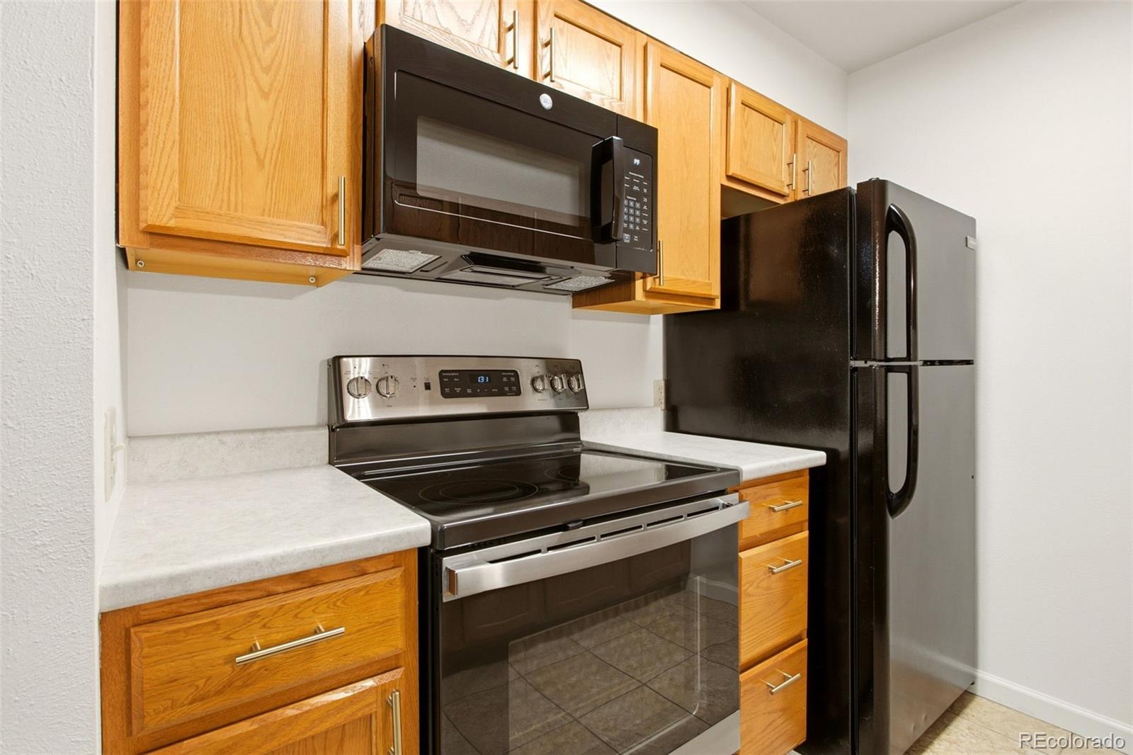MLS Image #8 for 7395 e eastman avenue,denver, Colorado