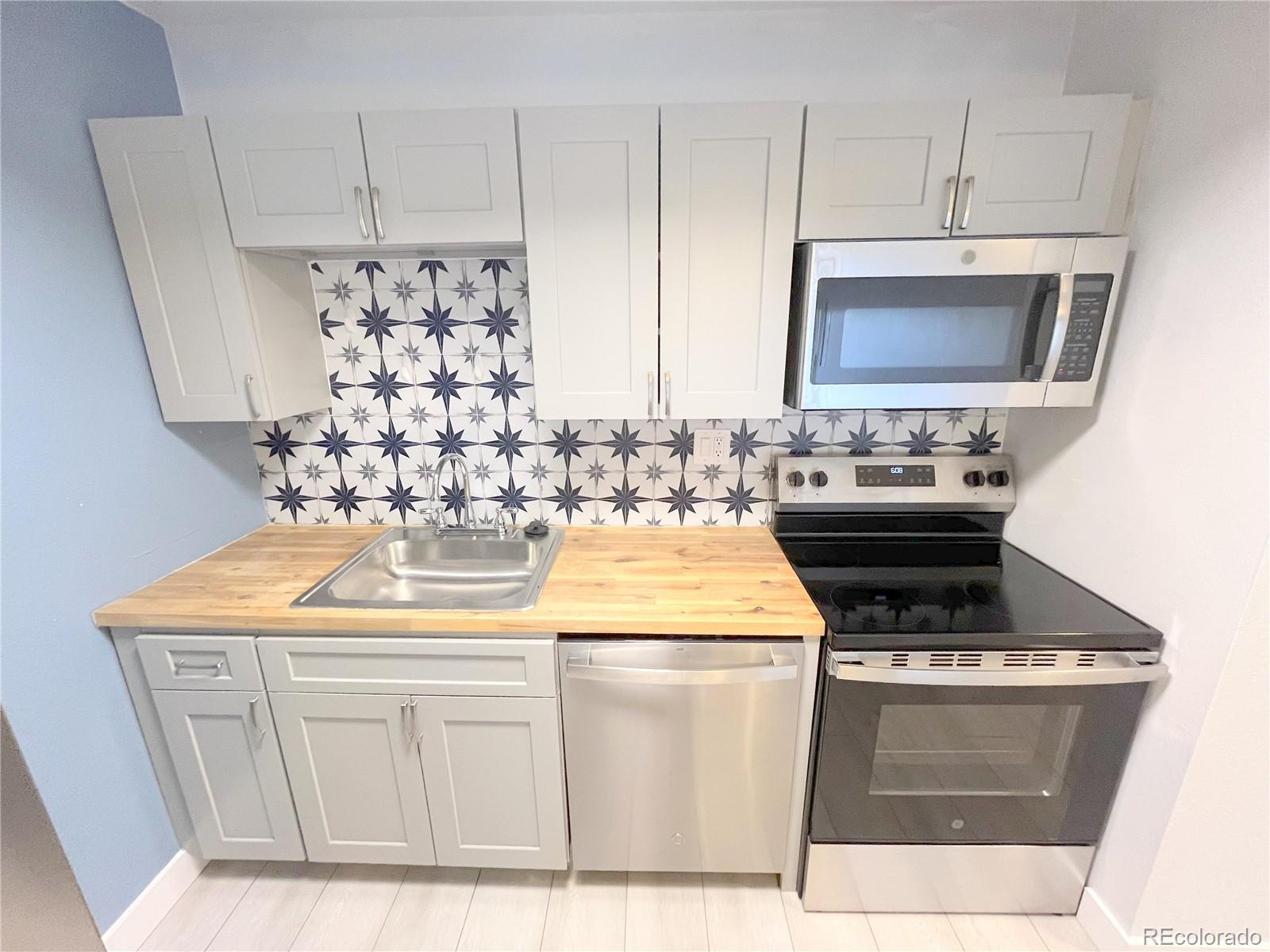 MLS Image #4 for 8060 e girard avenue,denver, Colorado