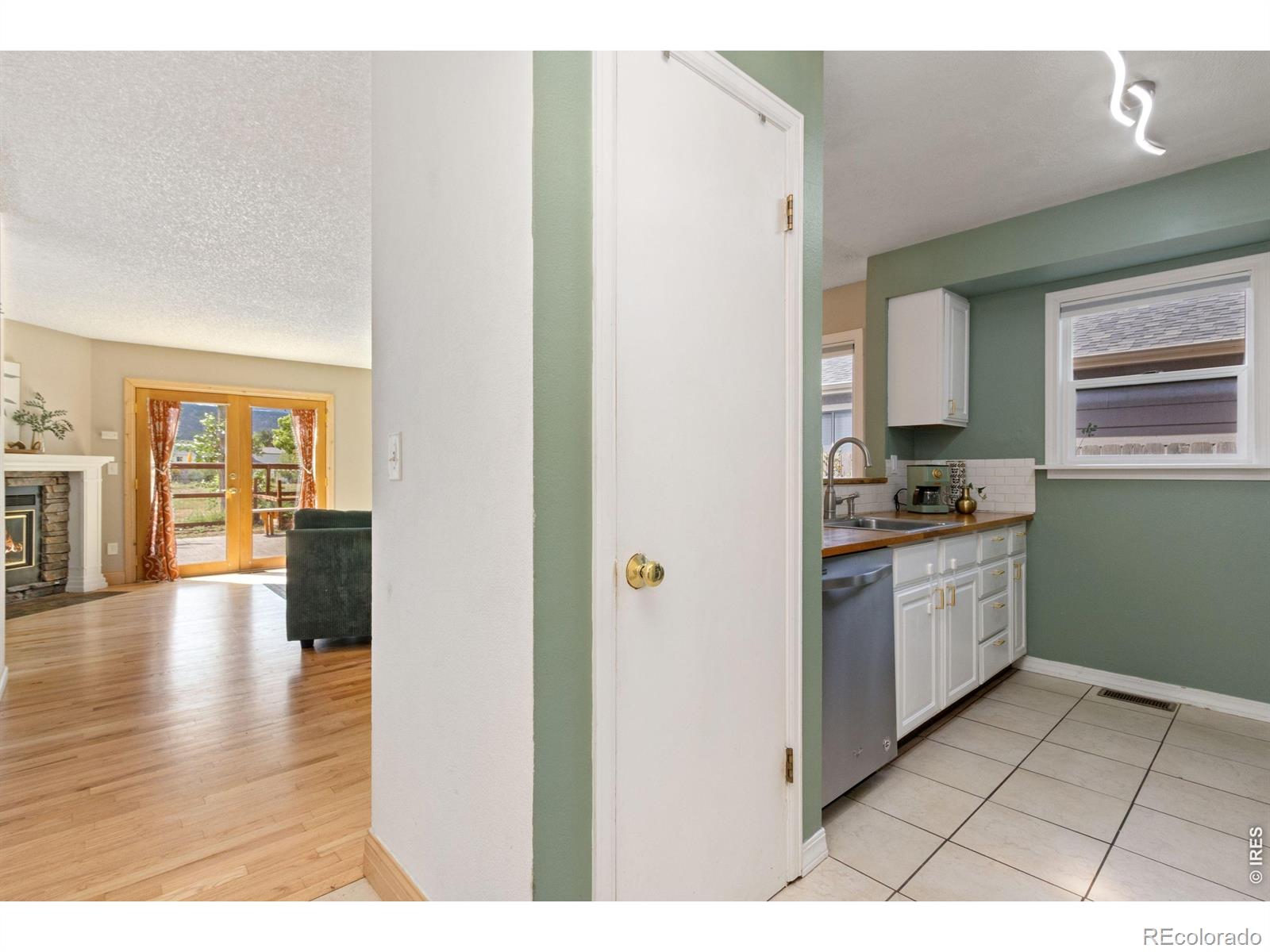 MLS Image #4 for 3701  dalton drive,fort collins, Colorado