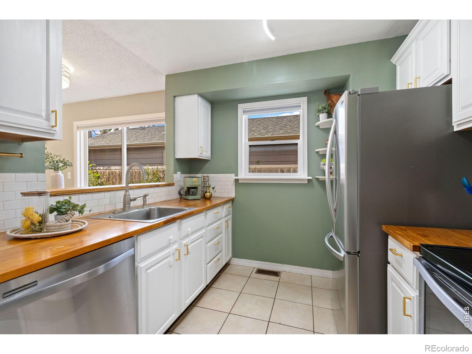 MLS Image #5 for 3701  dalton drive,fort collins, Colorado
