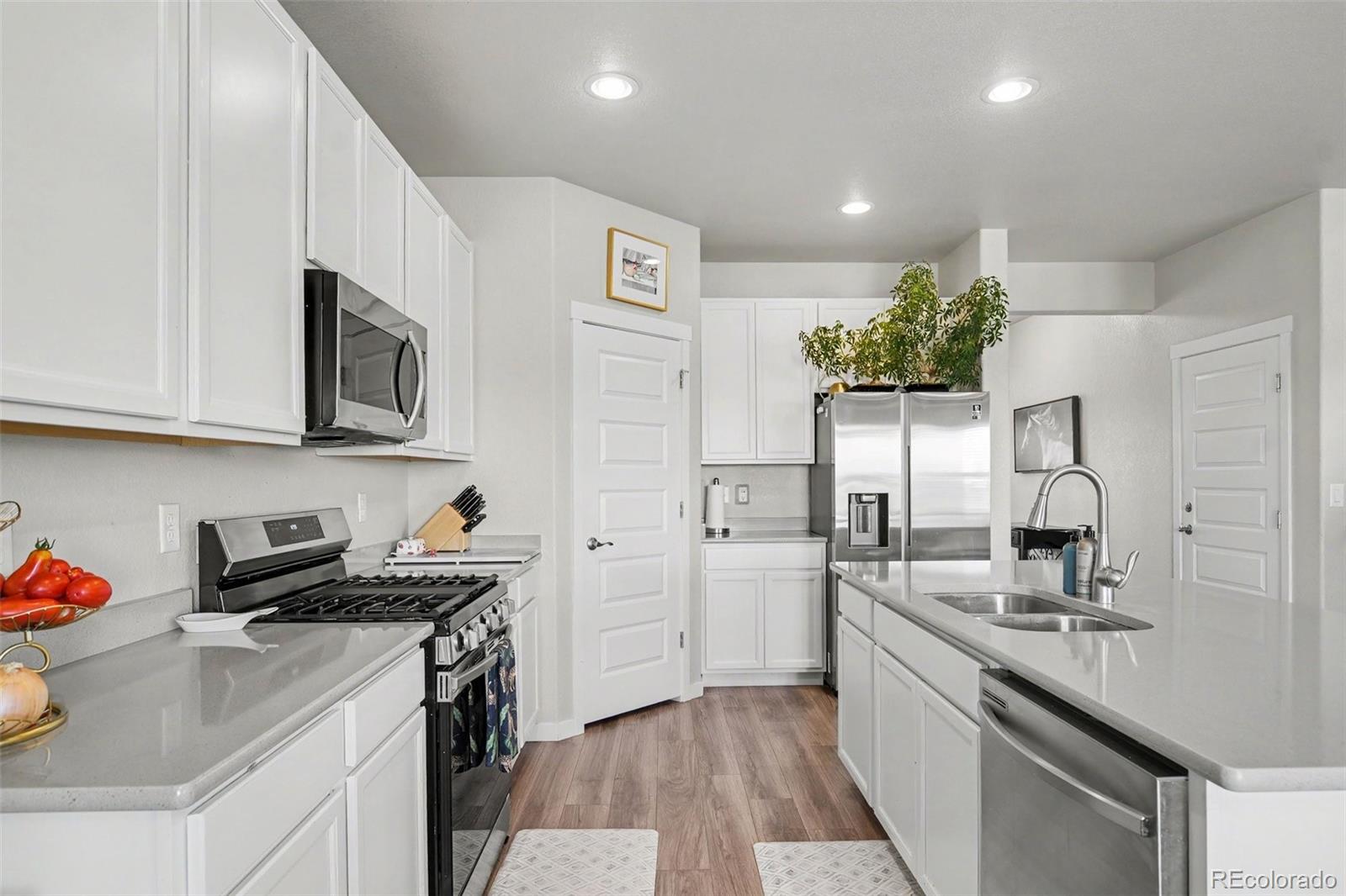 MLS Image #17 for 128  chipeta way,brighton, Colorado