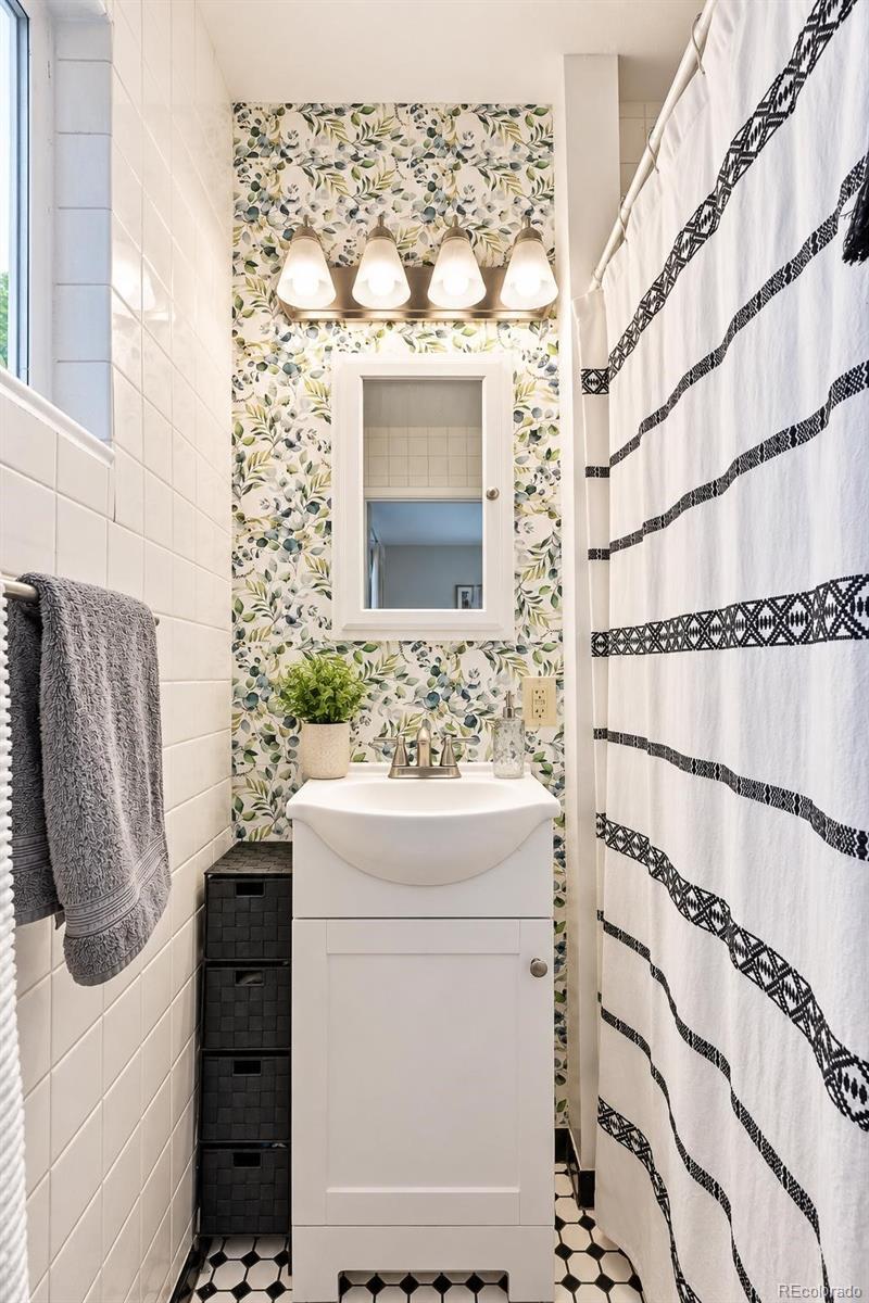 MLS Image #16 for 6374  iris court,arvada, Colorado