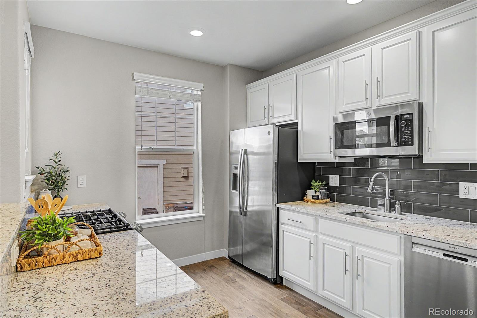 MLS Image #18 for 8826 s yakima court,aurora, Colorado