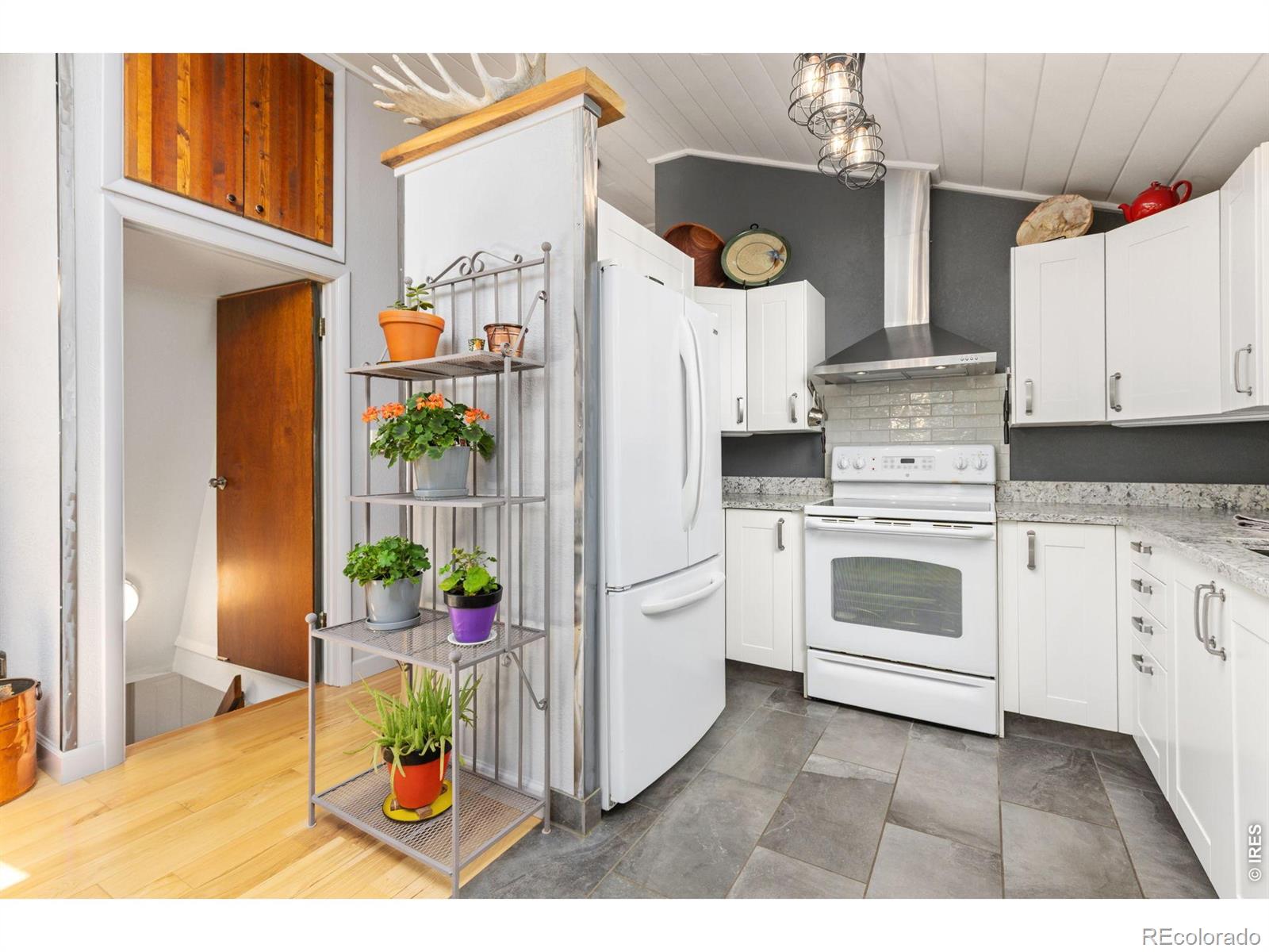 MLS Image #19 for 415  upper travis gulch road,black hawk, Colorado