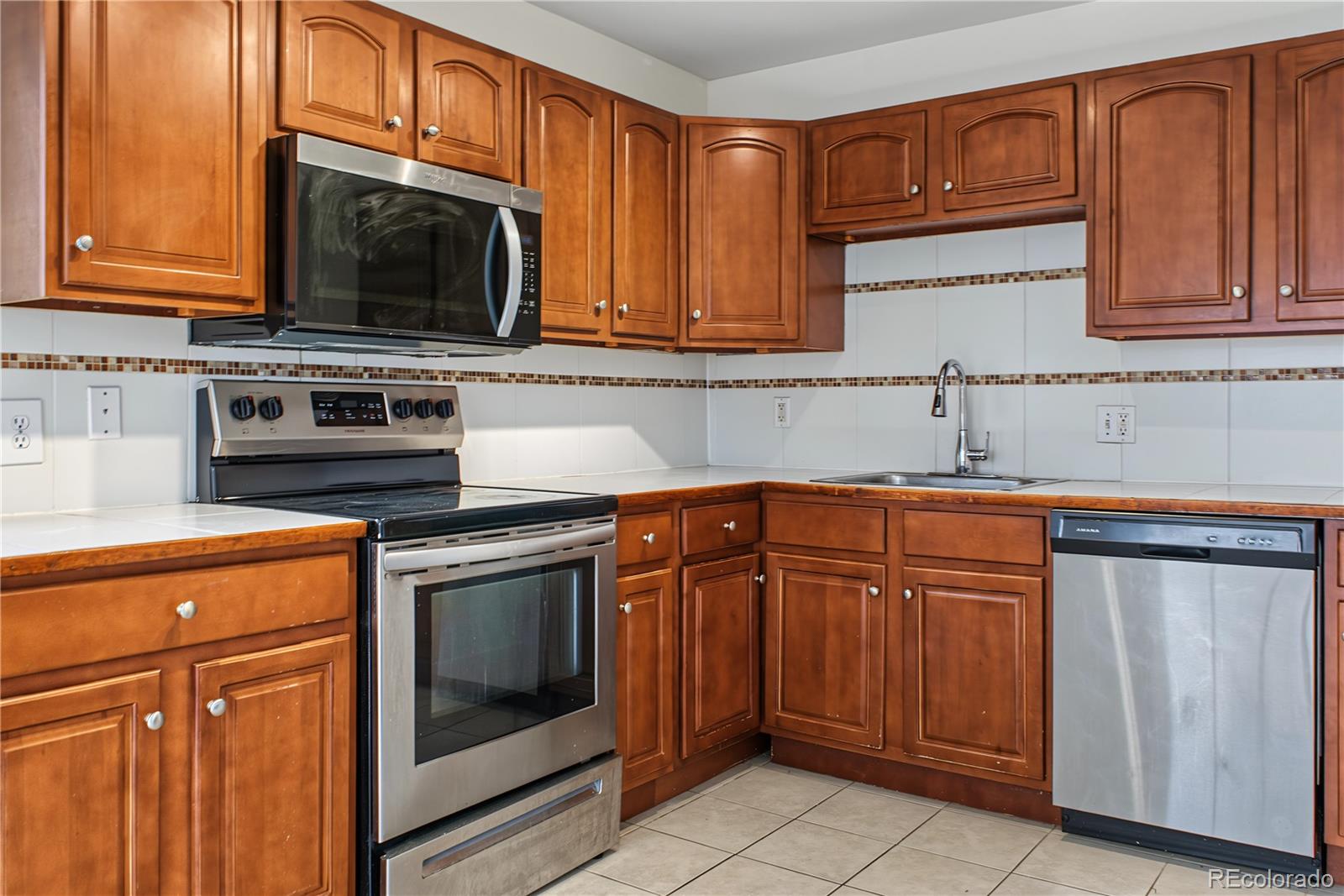 MLS Image #8 for 6800 e tennessee avenue,denver, Colorado