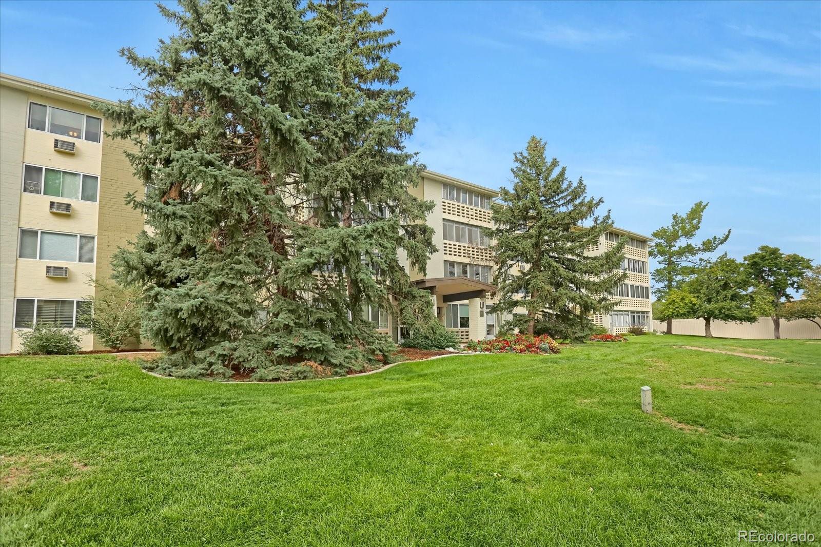MLS Image #2 for 705 s alton way,denver, Colorado