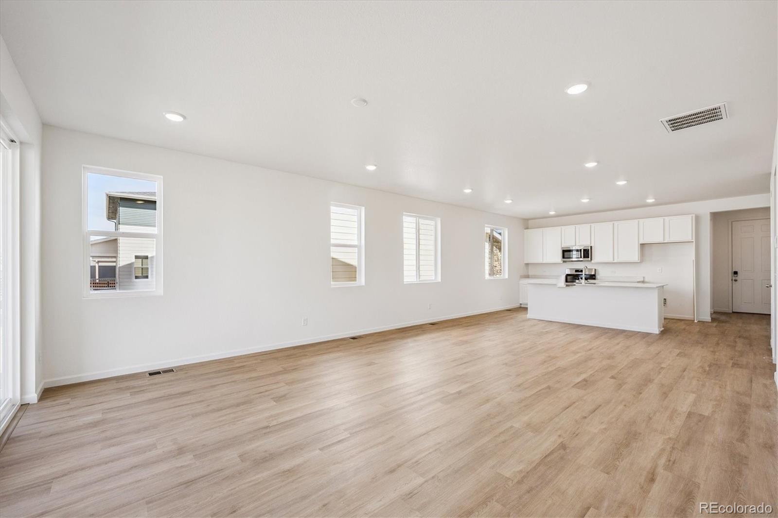 MLS Image #10 for 4675  sugar beet street,johnstown, Colorado