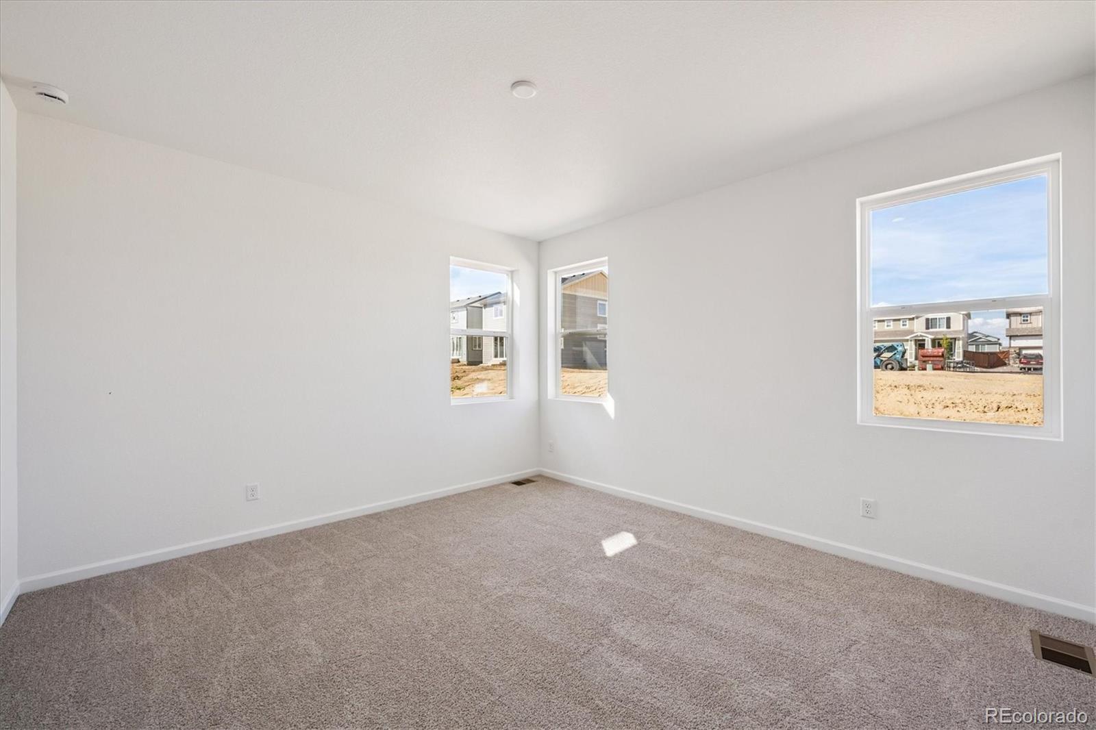 MLS Image #11 for 4675  sugar beet street,johnstown, Colorado