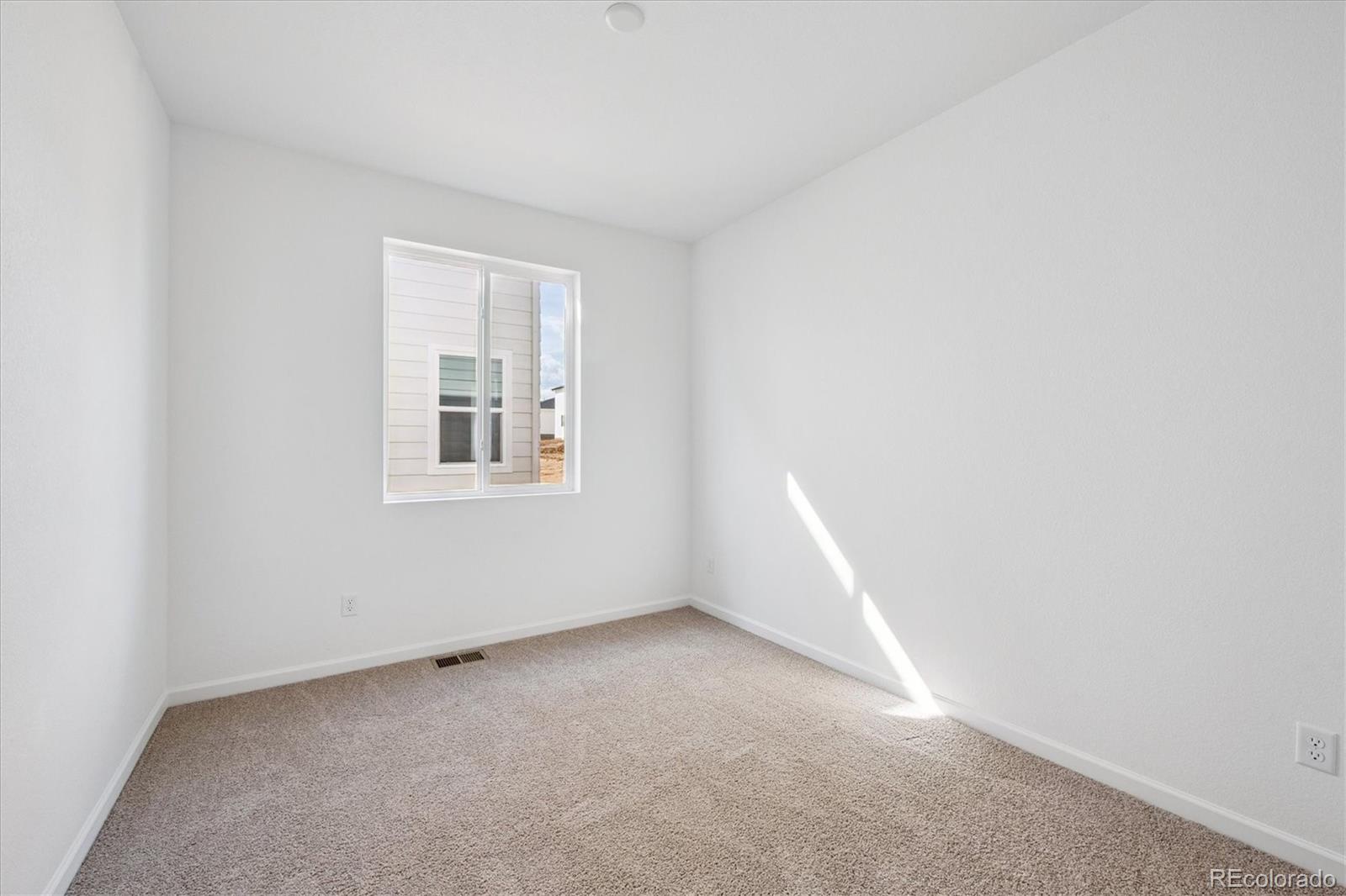 MLS Image #16 for 4675  sugar beet street,johnstown, Colorado