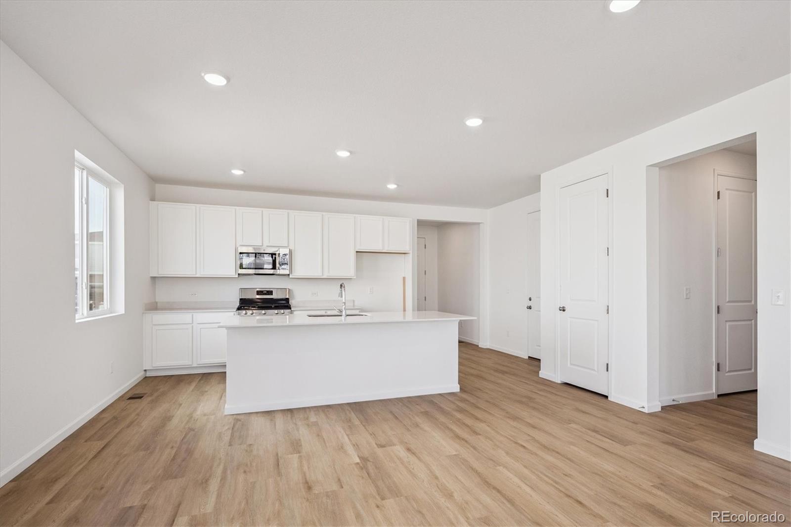 MLS Image #5 for 4675  sugar beet street,johnstown, Colorado