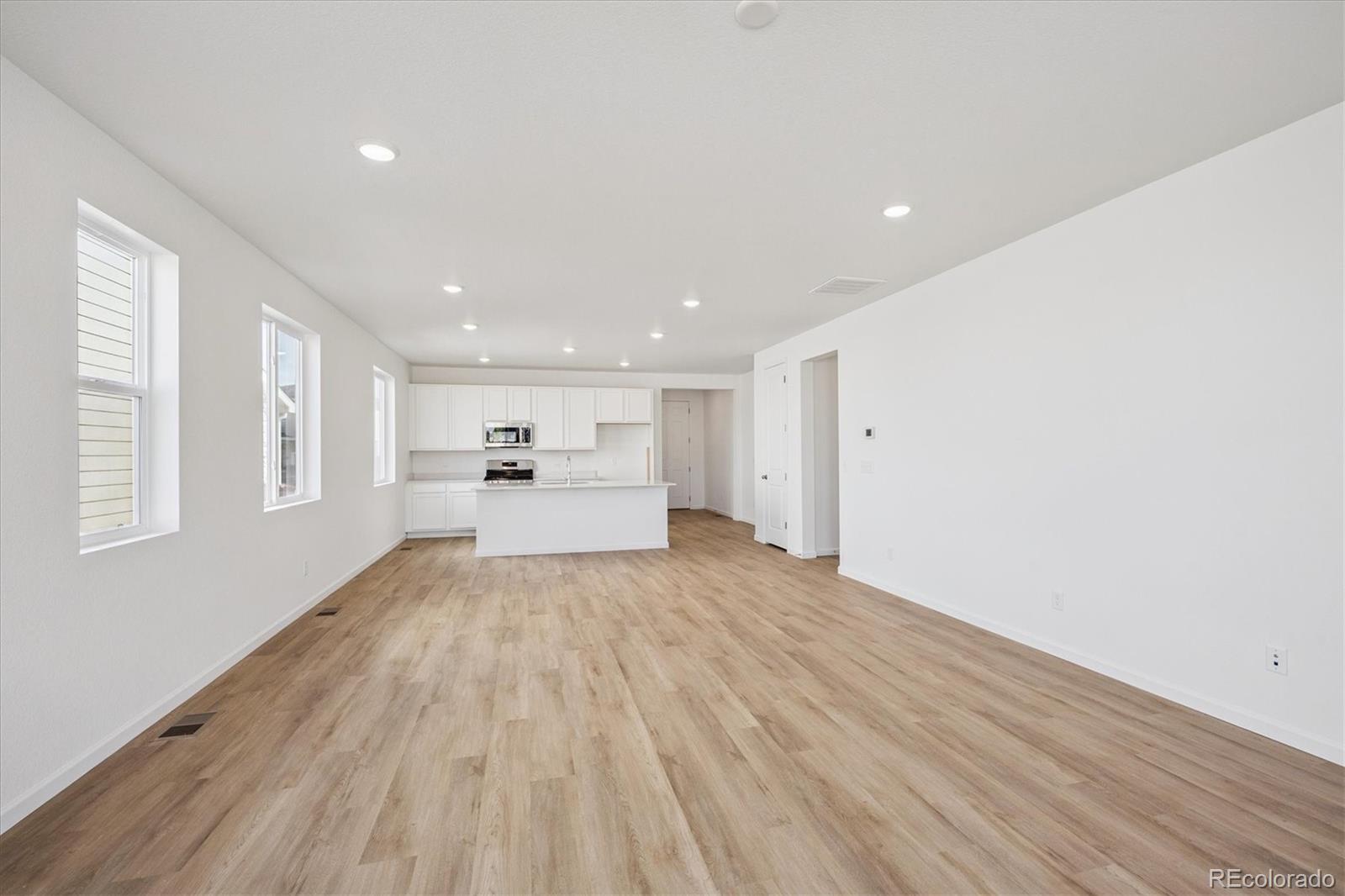 MLS Image #8 for 4675  sugar beet street,johnstown, Colorado