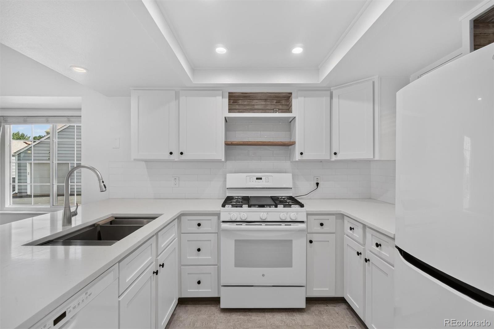 MLS Image #4 for 13980 w 72nd drive,arvada, Colorado