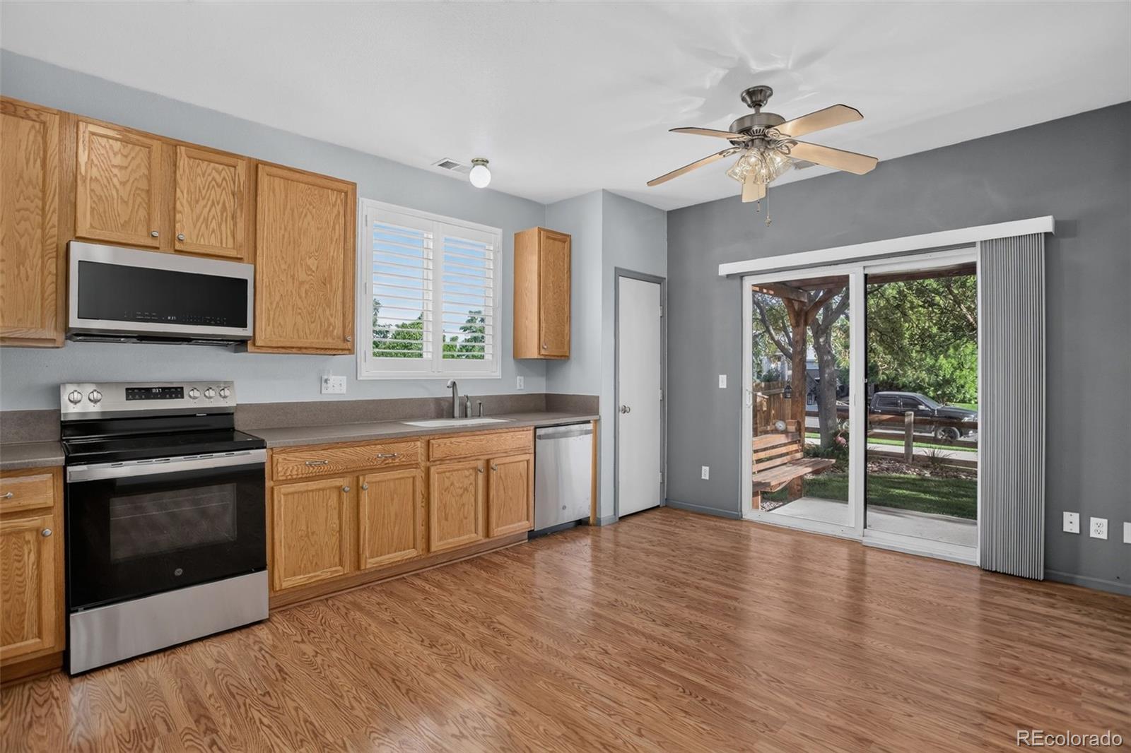 MLS Image #10 for 13917 e 105th place,commerce city, Colorado