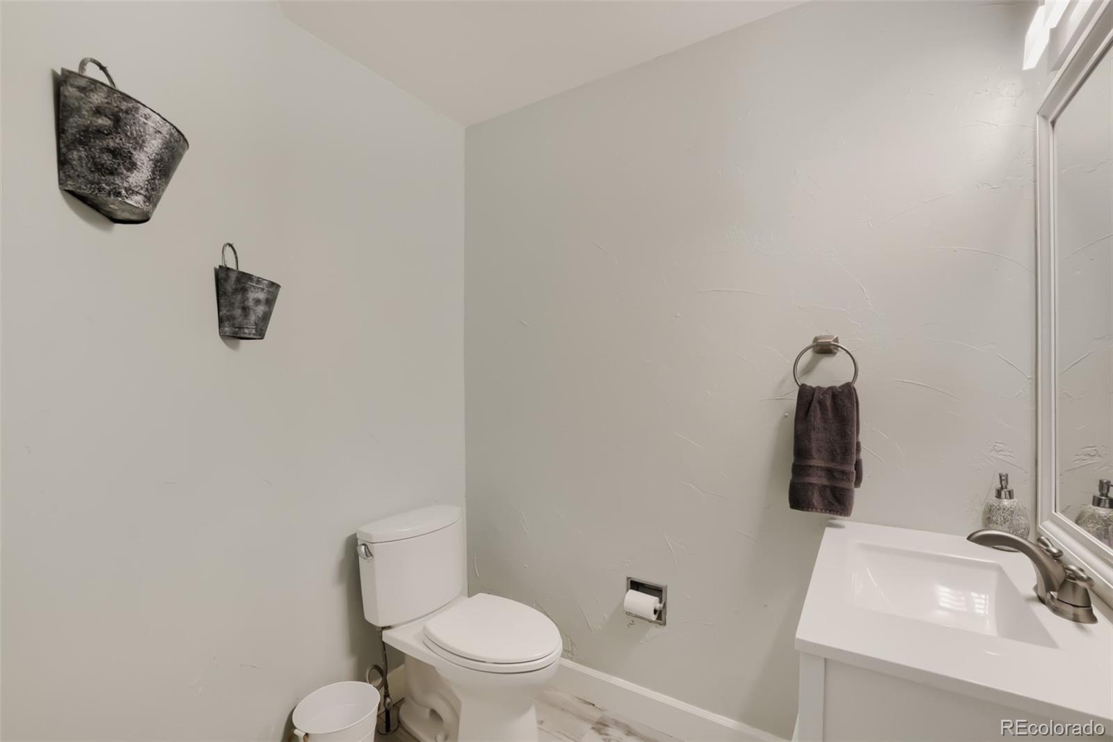 MLS Image #11 for 13781 w amherst way,lakewood, Colorado