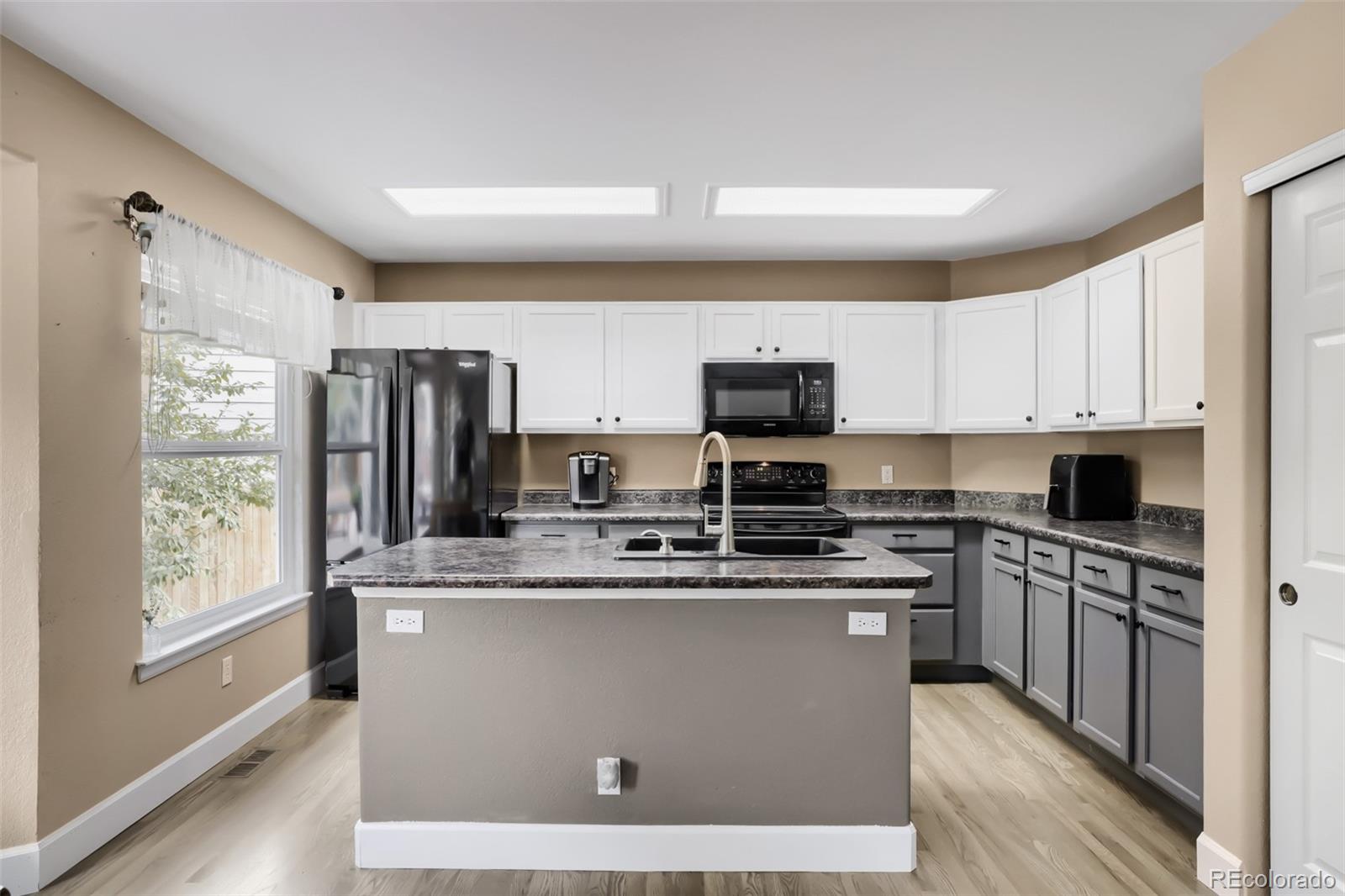 MLS Image #7 for 13781 w amherst way,lakewood, Colorado