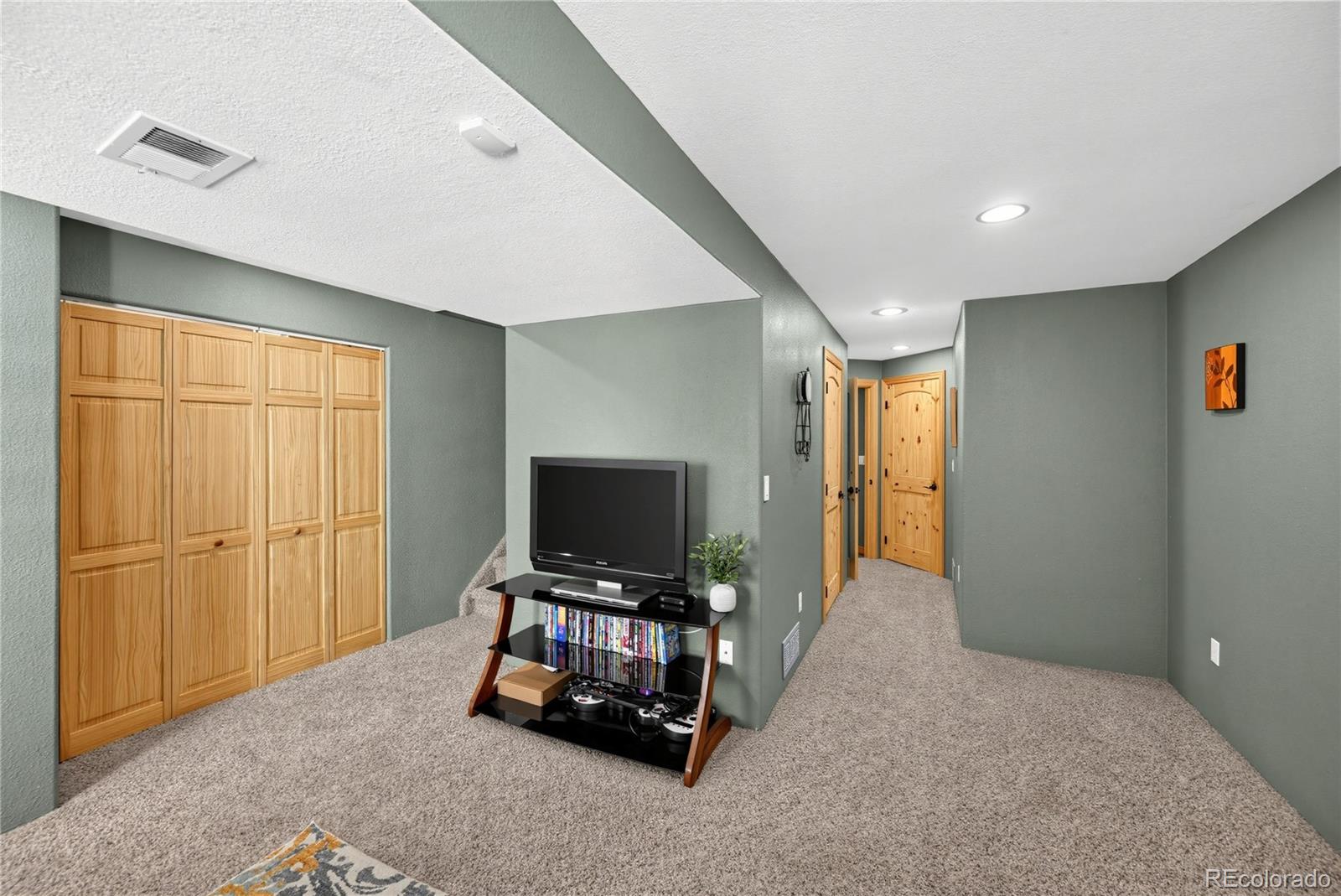 MLS Image #15 for 16451 e phillips drive,englewood, Colorado