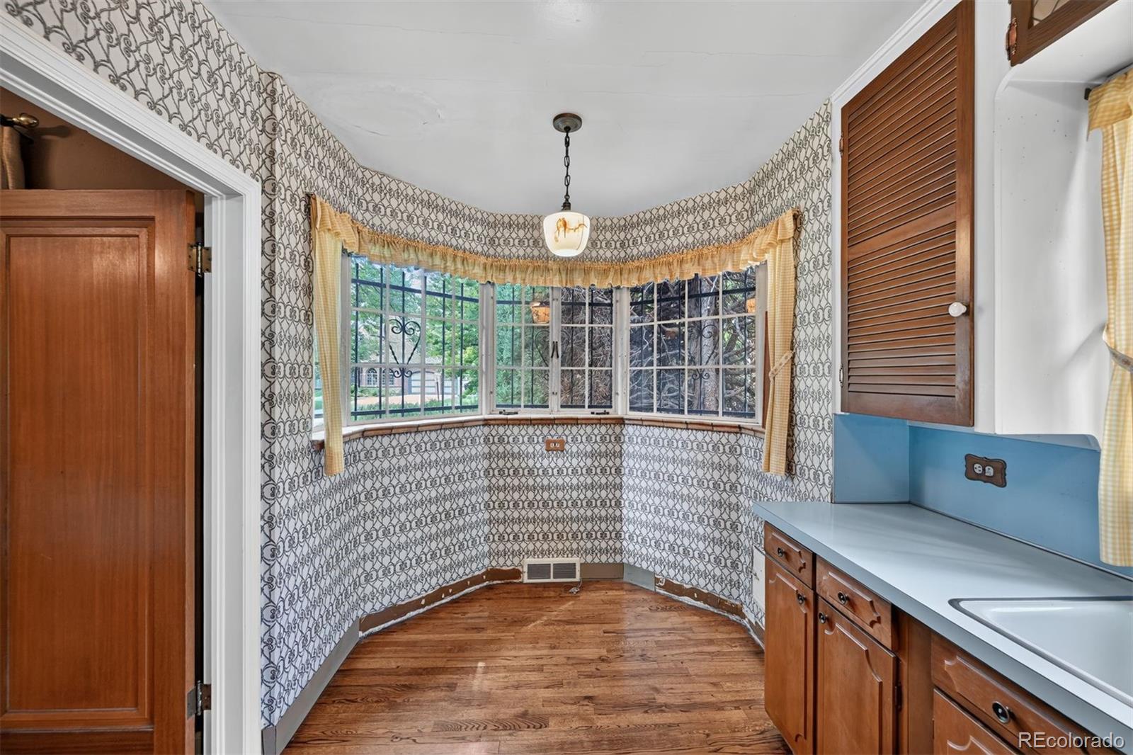 MLS Image #15 for 360  jasmine street,denver, Colorado