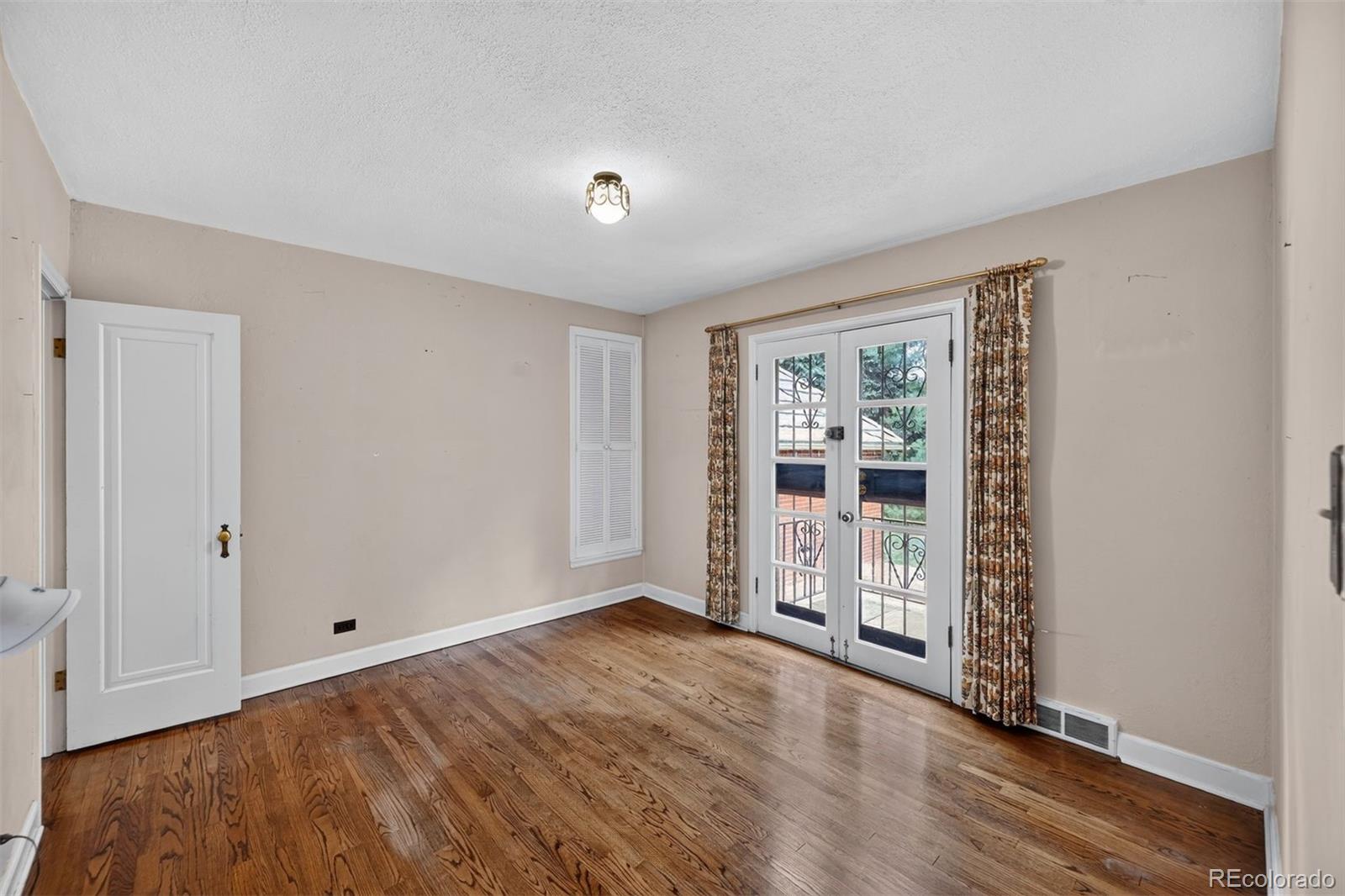 MLS Image #9 for 360  jasmine street,denver, Colorado