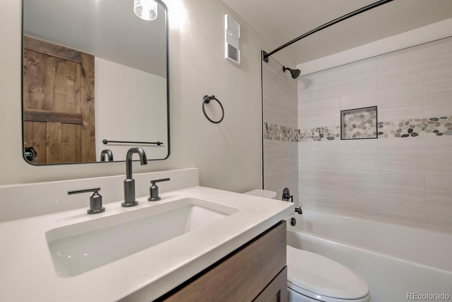 MLS Image #17 for 4400  lodge pole circle,silverthorne, Colorado