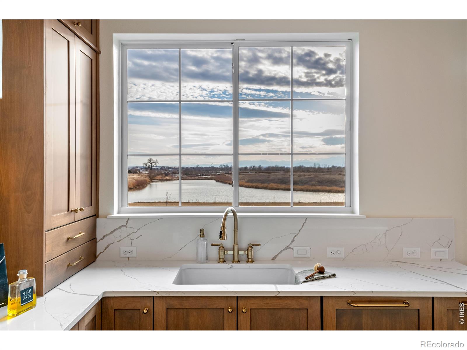 MLS Image #11 for 1669  center pivot court,windsor, Colorado
