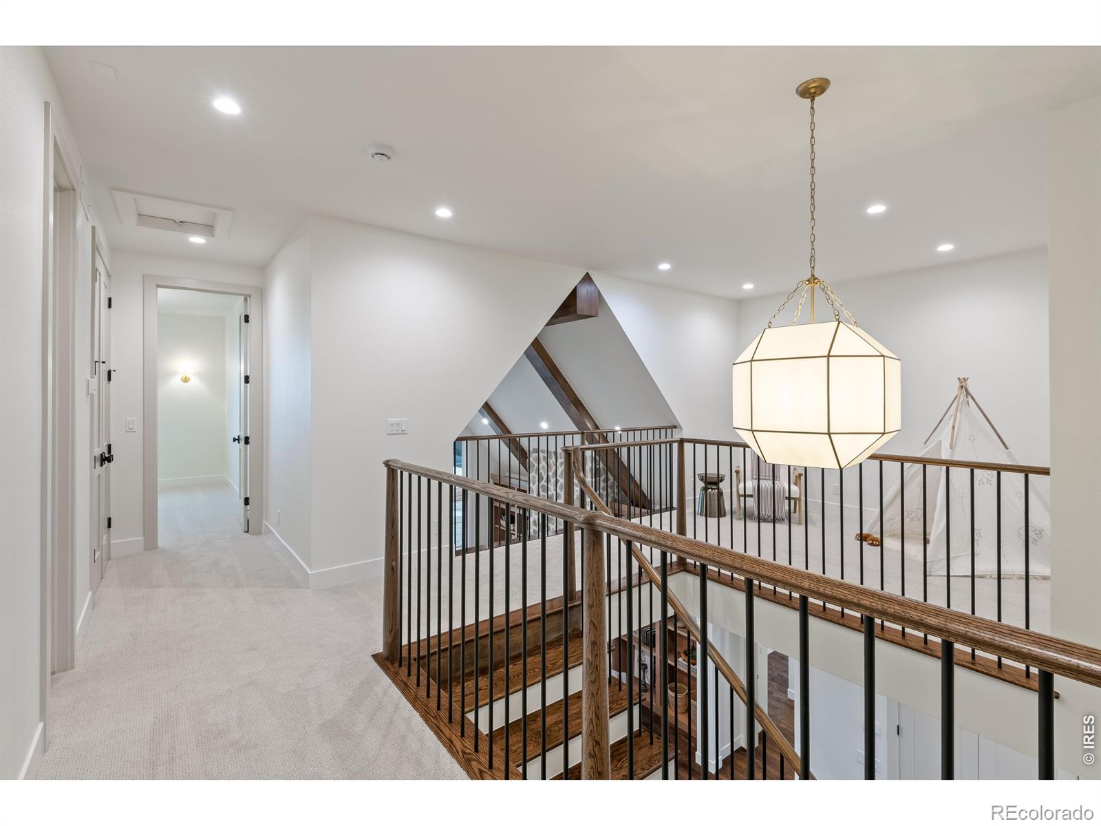 MLS Image #29 for 1669  center pivot court,windsor, Colorado