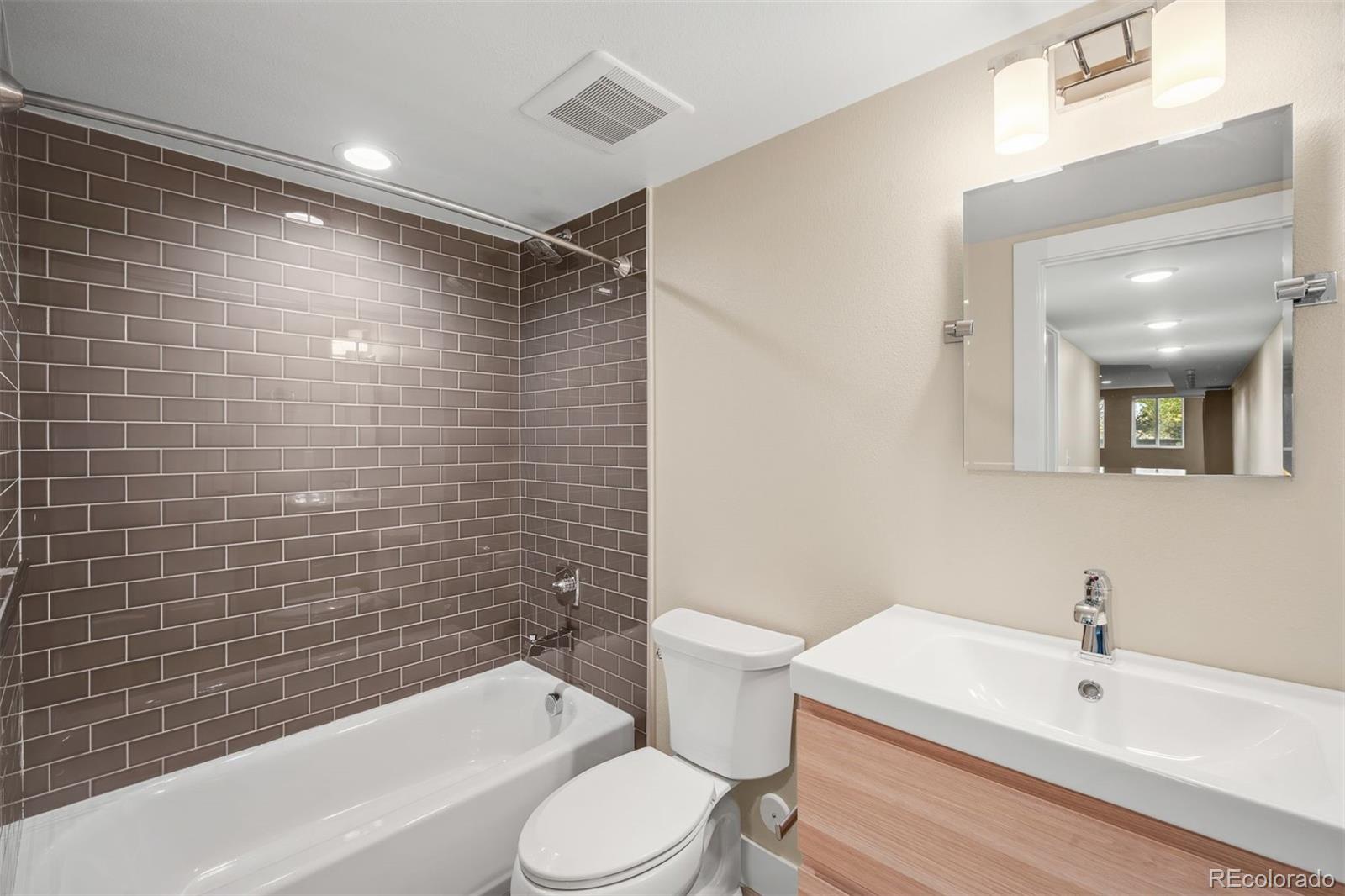 MLS Image #18 for 2860 s sherman street,englewood, Colorado