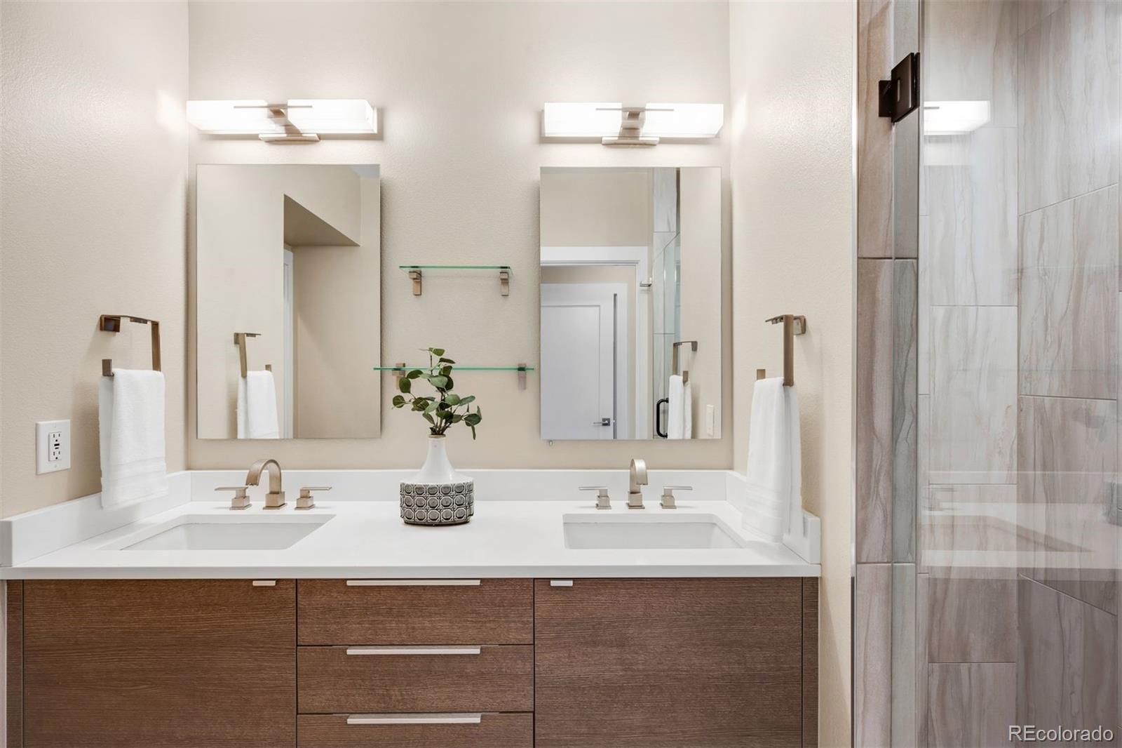 MLS Image #9 for 2860 s sherman street,englewood, Colorado