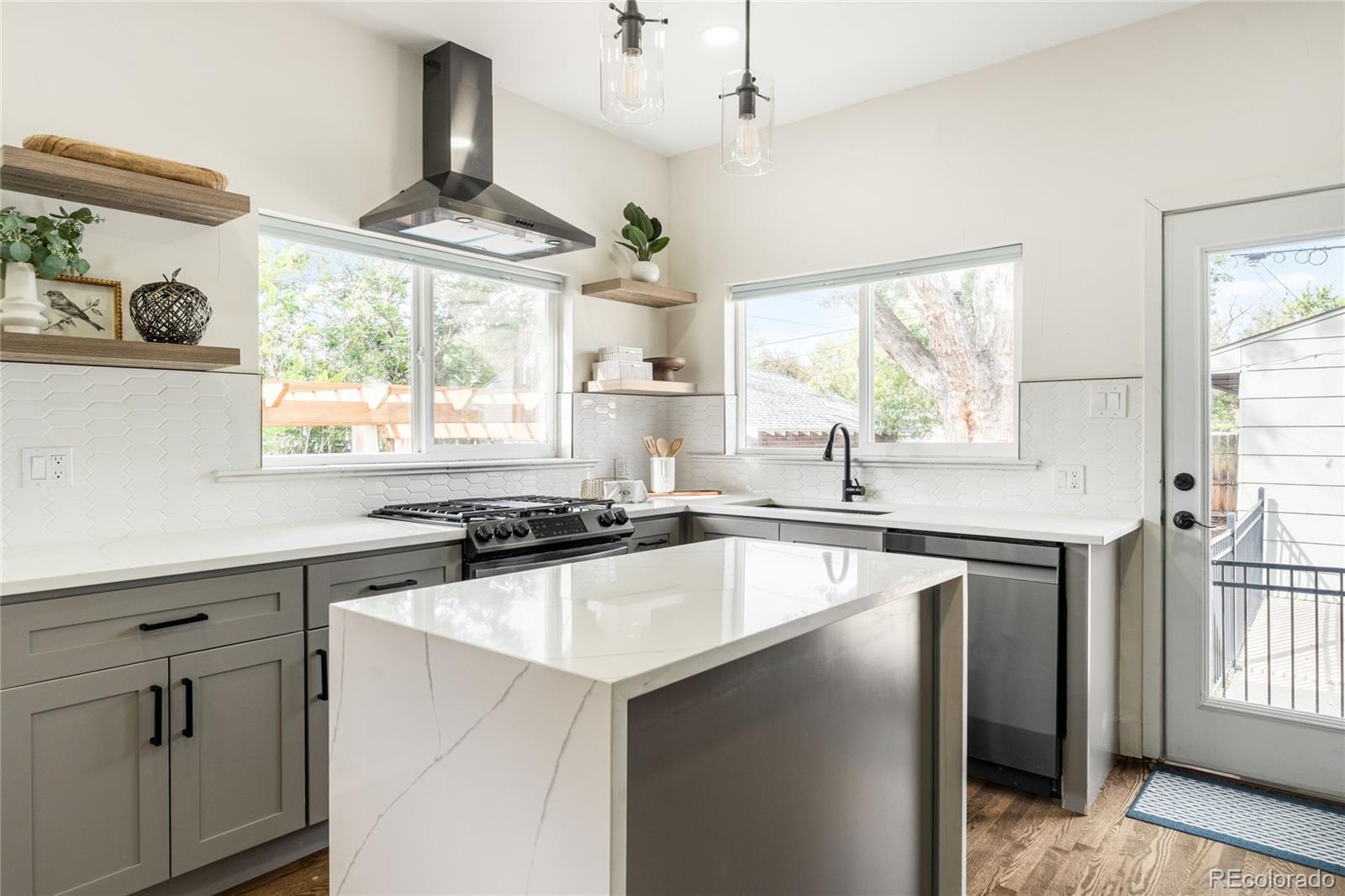 MLS Image #20 for 4157  grove street,denver, Colorado