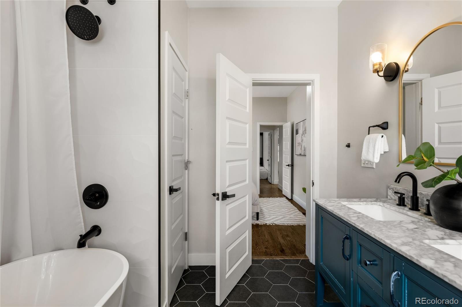 MLS Image #26 for 4157  grove street,denver, Colorado