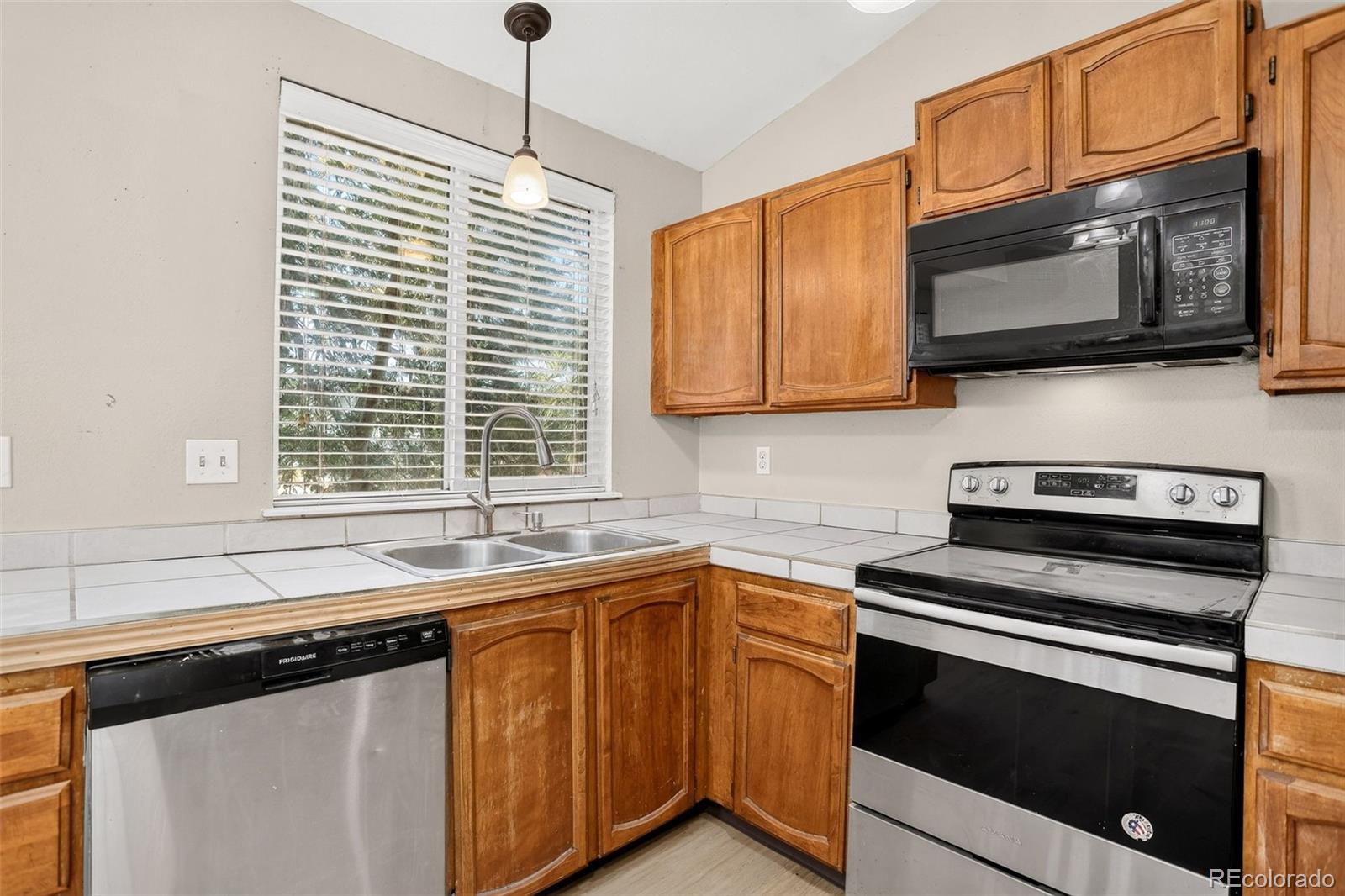 MLS Image #9 for 4763  chandler court,denver, Colorado
