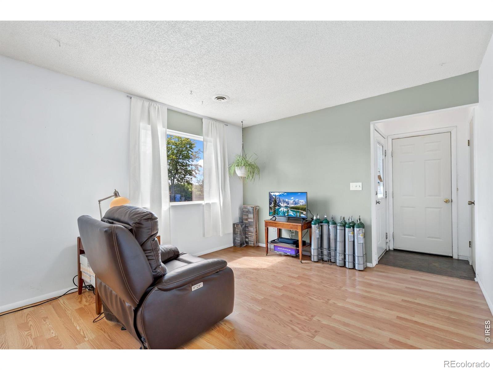 MLS Image #4 for 2604  cherly street,fort collins, Colorado