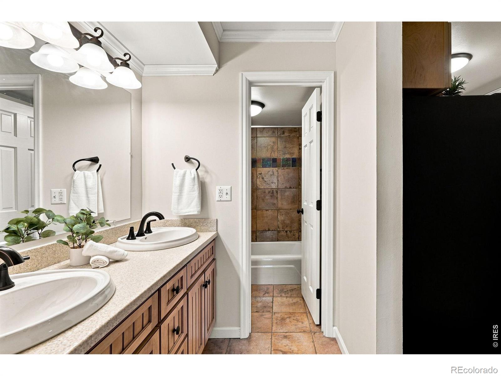 MLS Image #14 for 2227  canyon boulevard,boulder, Colorado