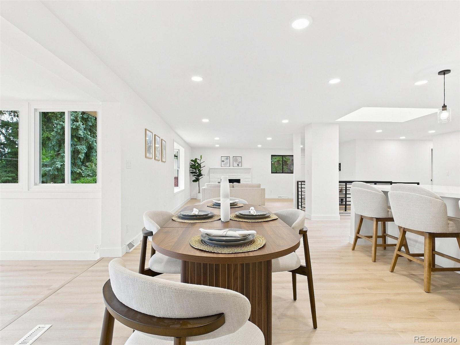 MLS Image #10 for 2361 s holly place,denver, Colorado