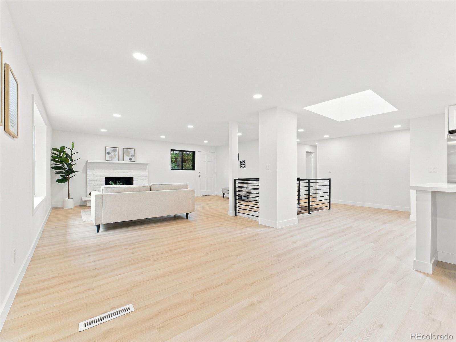 MLS Image #13 for 2361 s holly place,denver, Colorado
