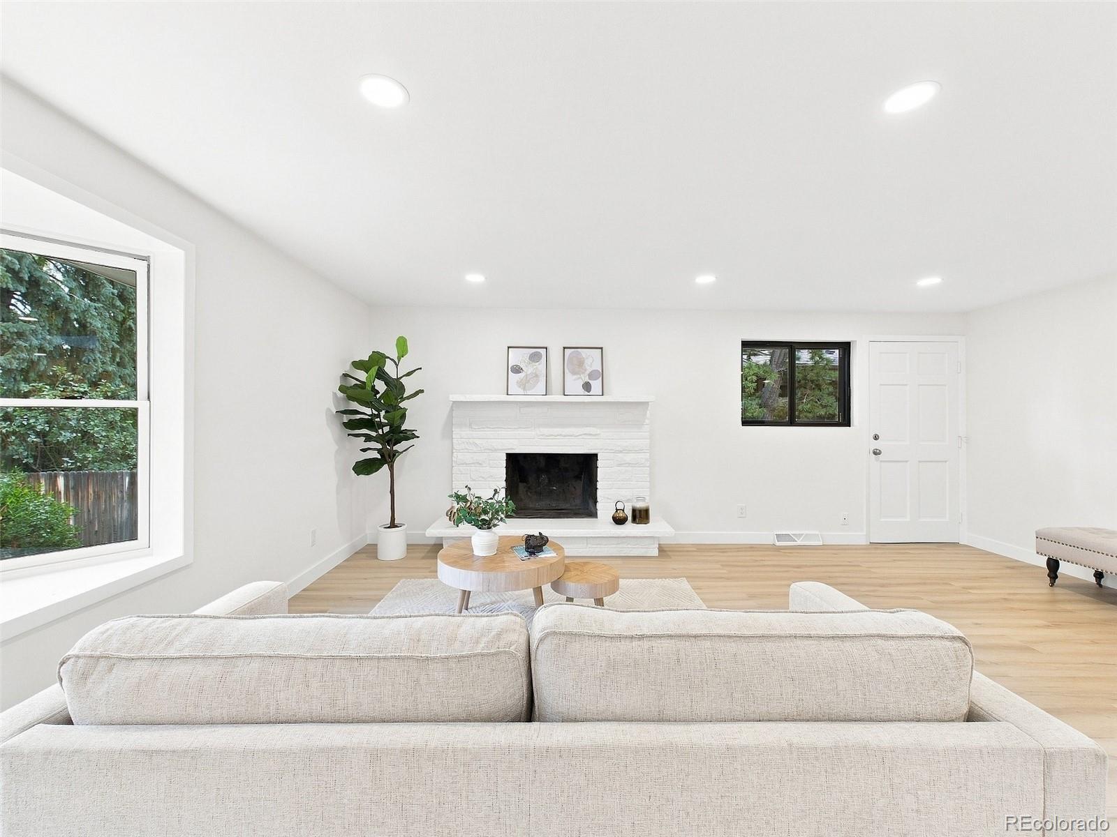 MLS Image #17 for 2361 s holly place,denver, Colorado