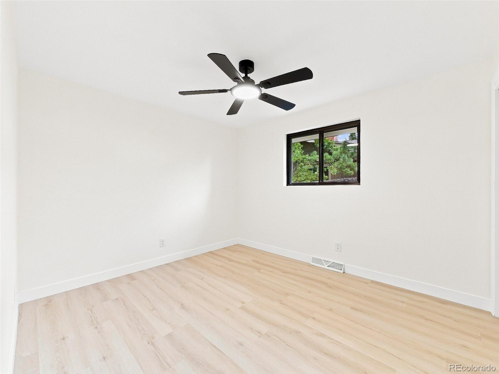 MLS Image #23 for 2361 s holly place,denver, Colorado
