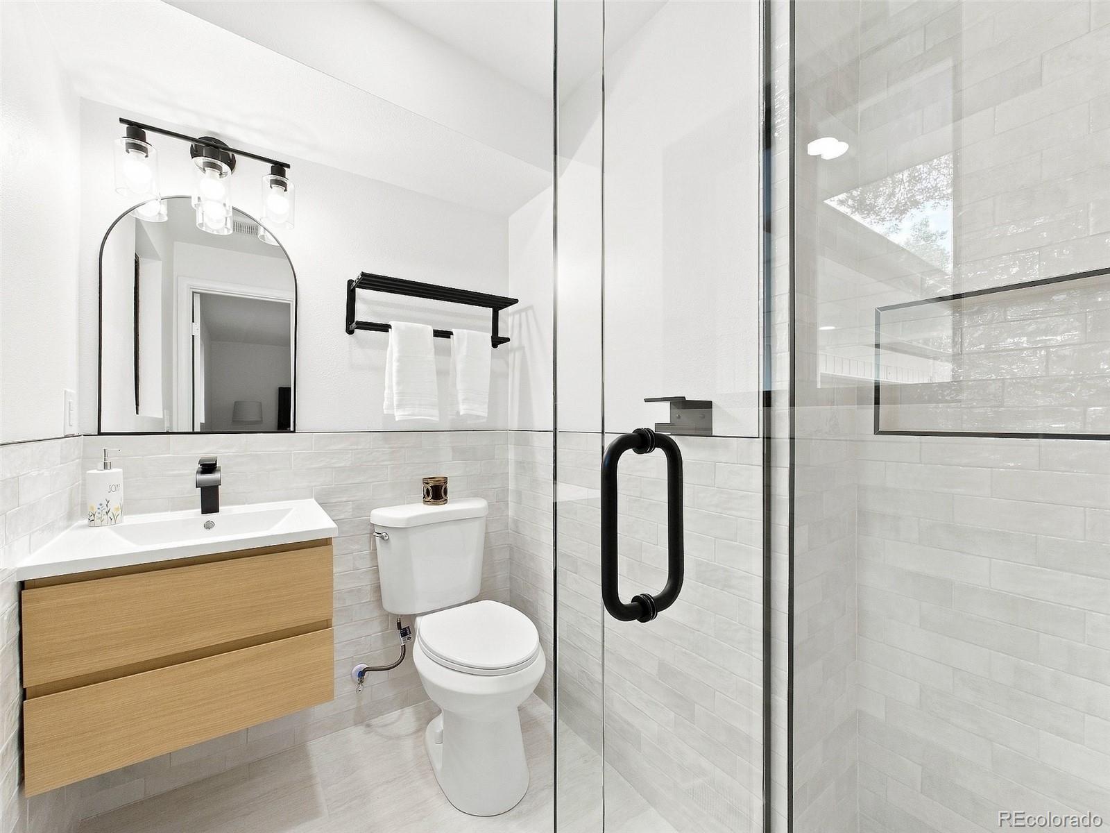 MLS Image #29 for 2361 s holly place,denver, Colorado