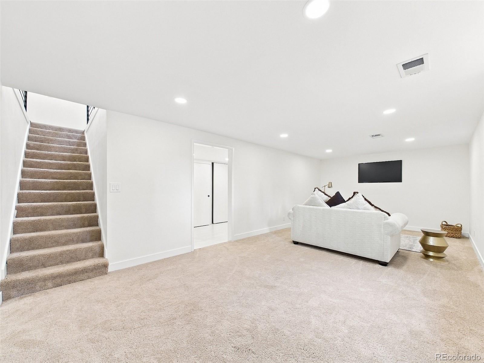 MLS Image #31 for 2361 s holly place,denver, Colorado