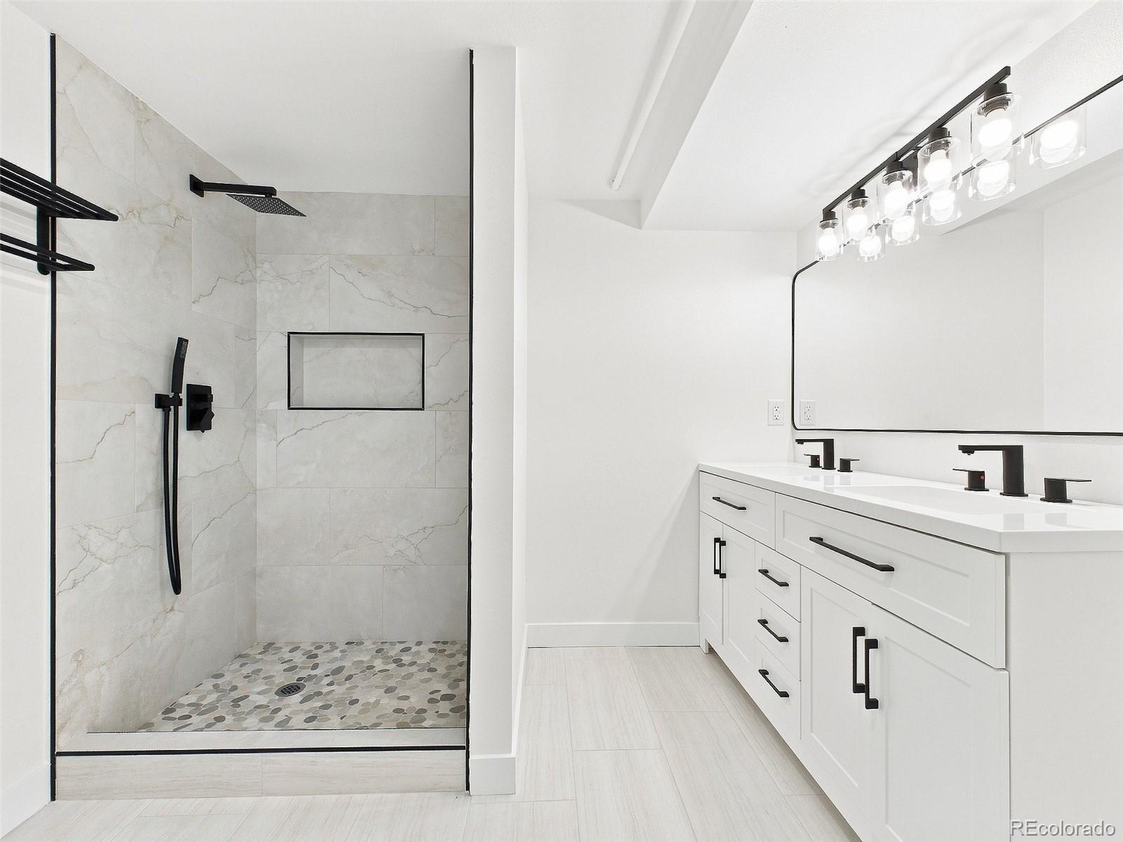 MLS Image #33 for 2361 s holly place,denver, Colorado